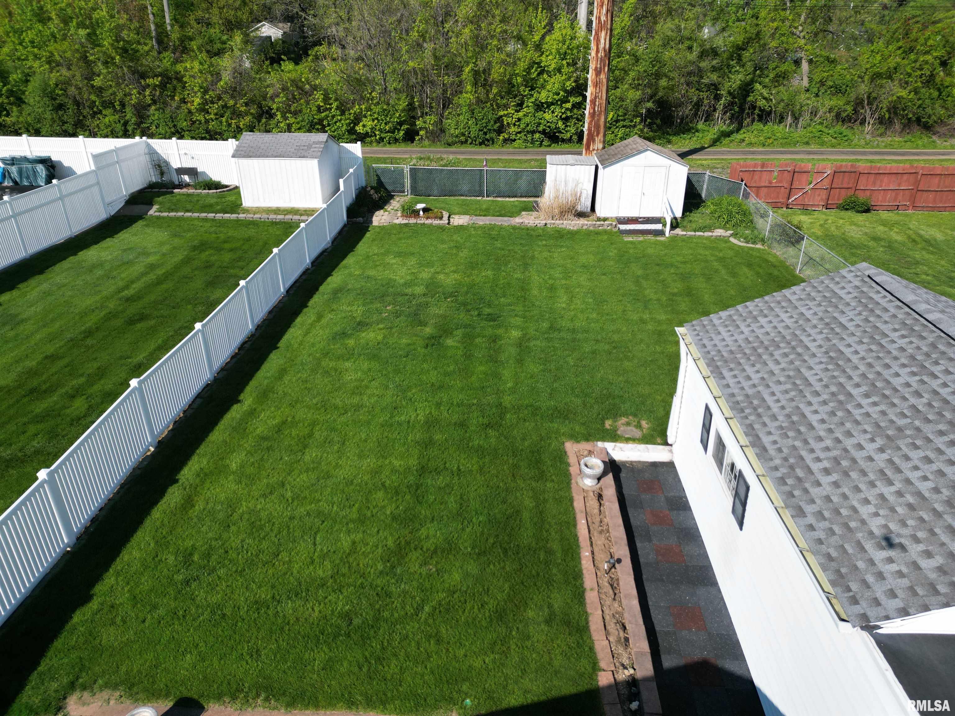 5426 N Glen Elm Drive, Peoria Heights, Illinois image 9