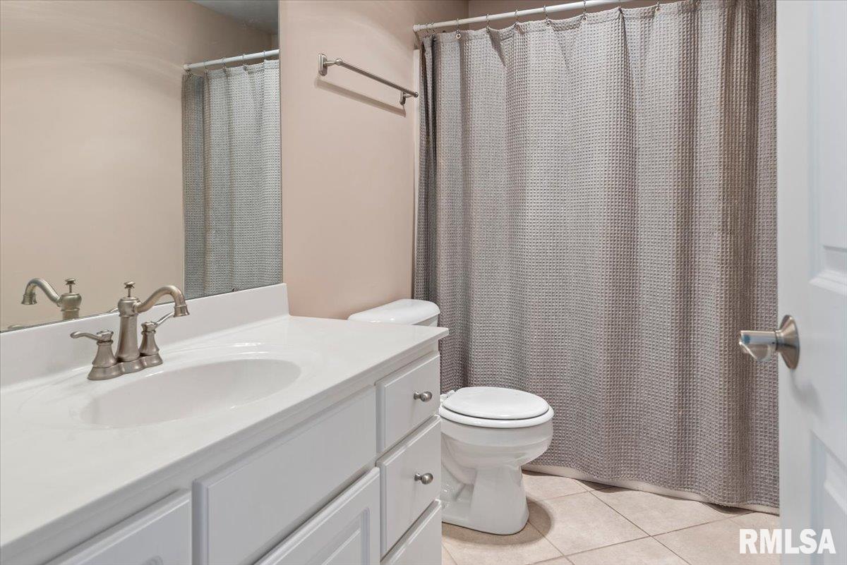 1629 Hoechester Road, Springfield, Illinois image 42