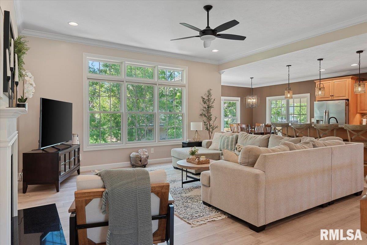1629 Hoechester Road, Springfield, Illinois image 8
