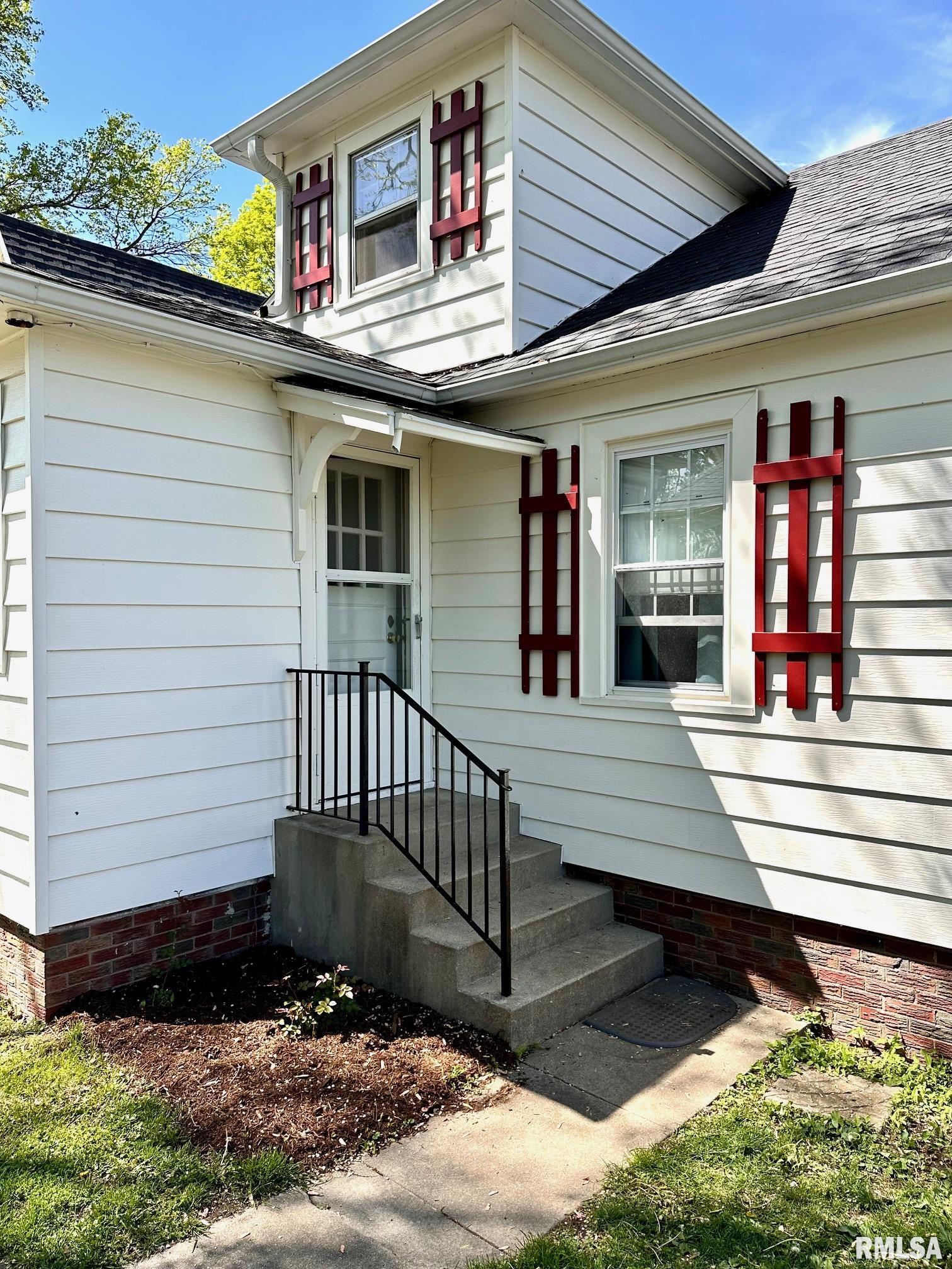 1050 S Clay Avenue, Jacksonville, Illinois image 26
