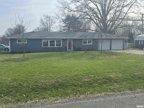 Homes For Sale - 610 Sandusky Street<br/> Jacksonville, IL 62650