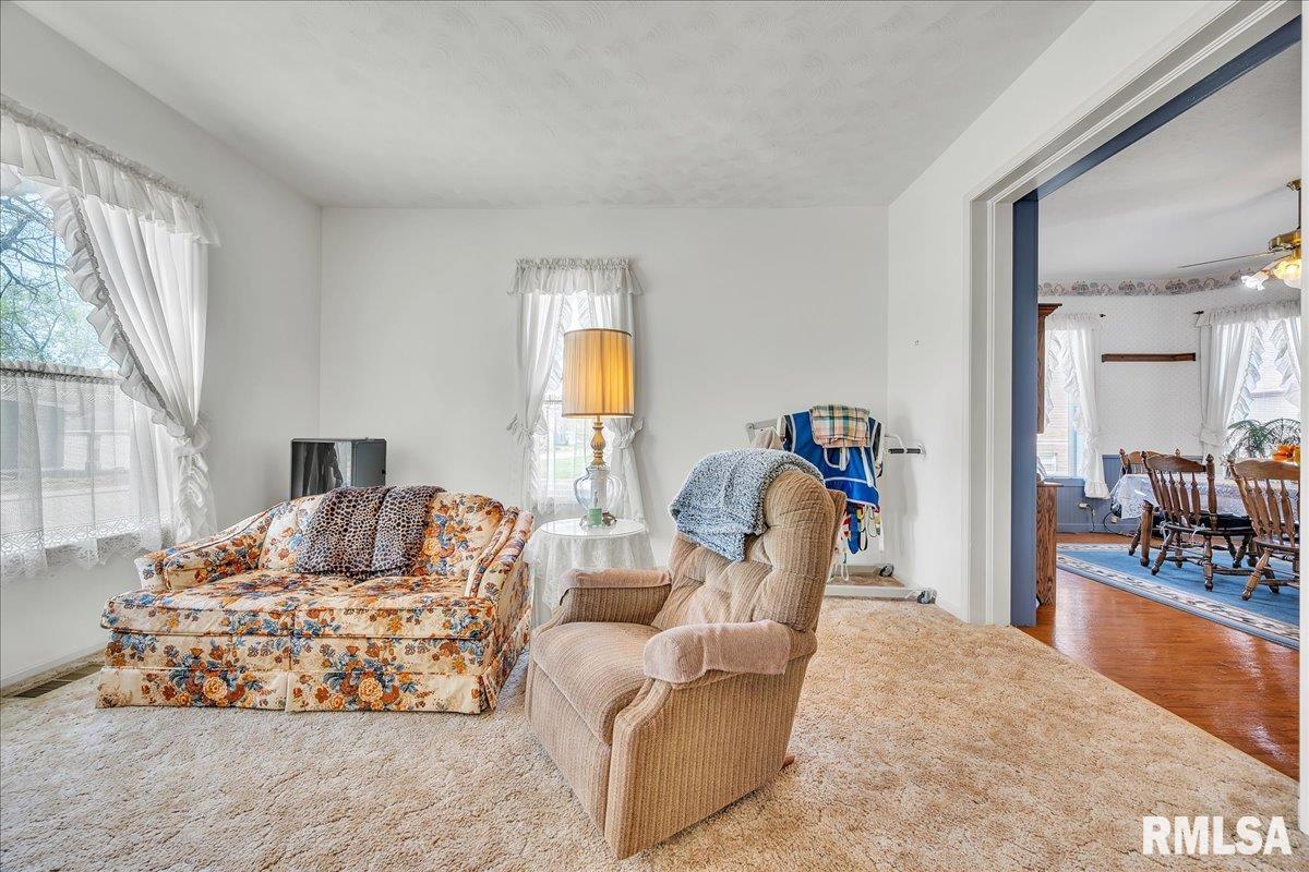 201 E Jefferson Street, Washington, Illinois image 13