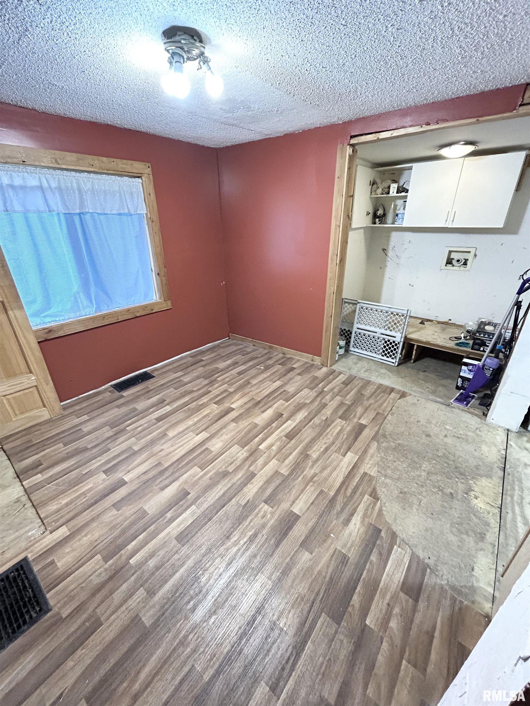 332 South Street, Pekin, Illinois image 15