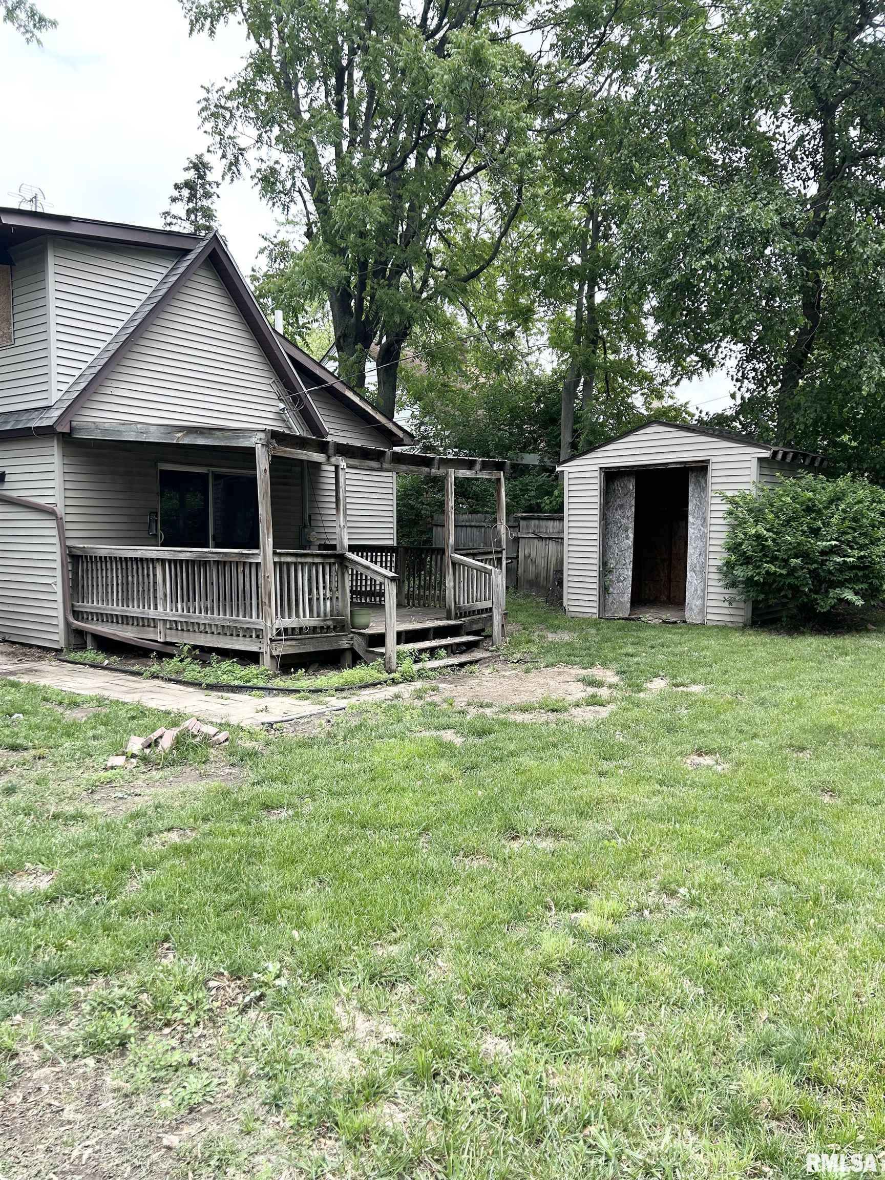 332 South Street, Pekin, Illinois image 4