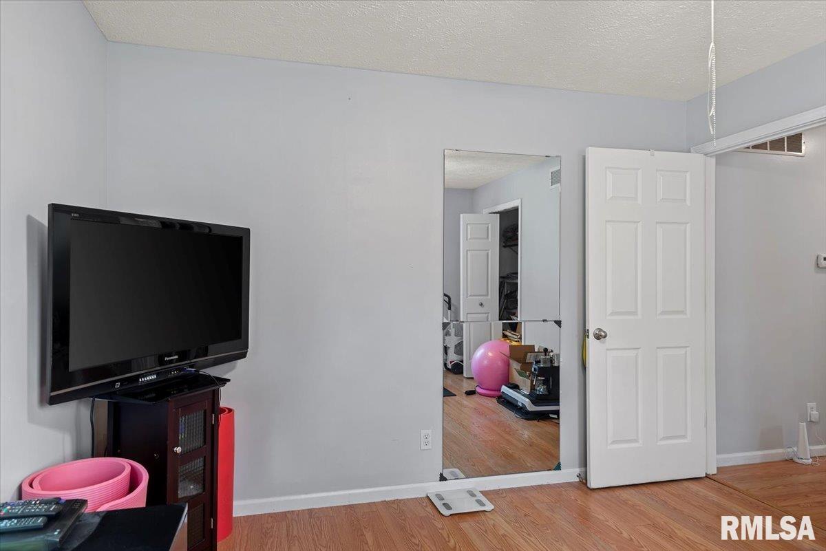 3100 Angelo, Springfield, Illinois image 23