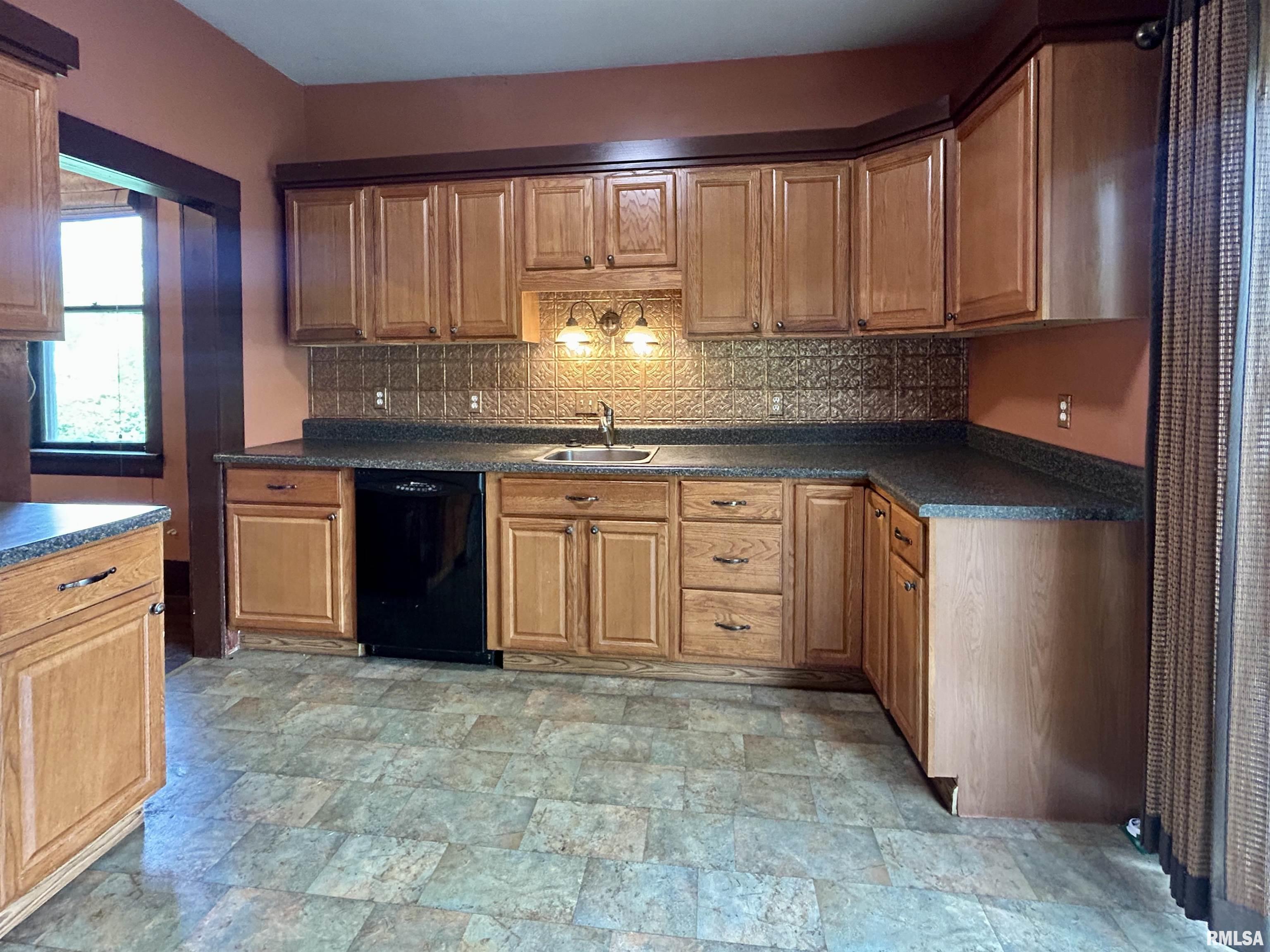 298 Cedar Creek Road, Makanda, Illinois image 9