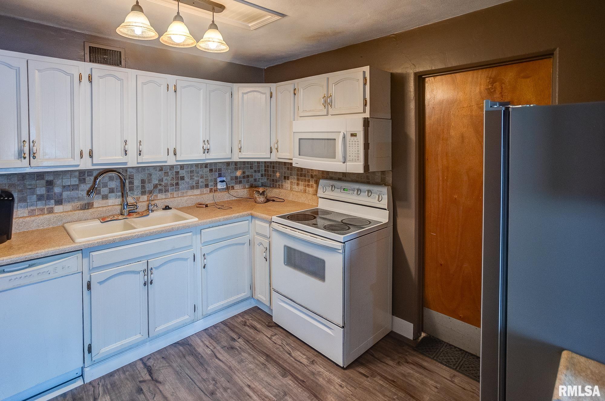 29 W Lakeshore Drive, Belleville, Illinois image 18