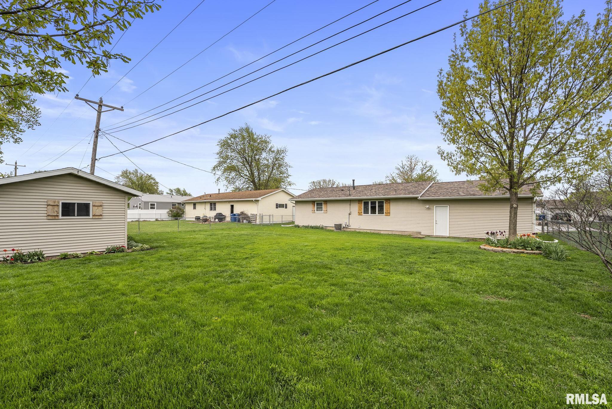 312 Lamphere Drive, Blue Grass, Iowa image 21
