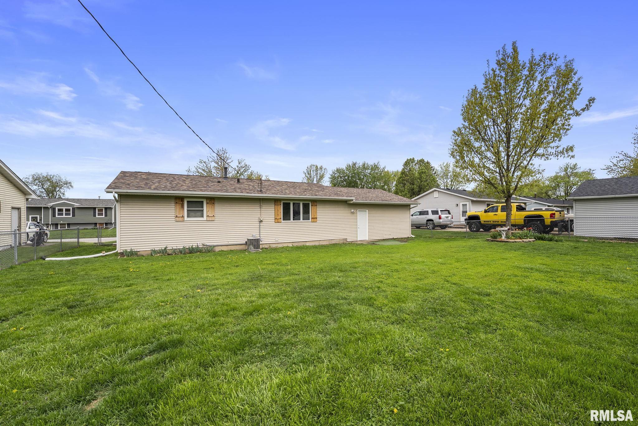 312 Lamphere Drive, Blue Grass, Iowa image 25