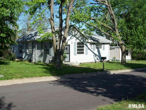 Photo of 55 N COMMERCIAL Street, Winchester, IL 62694 (MLS # CA1043179)