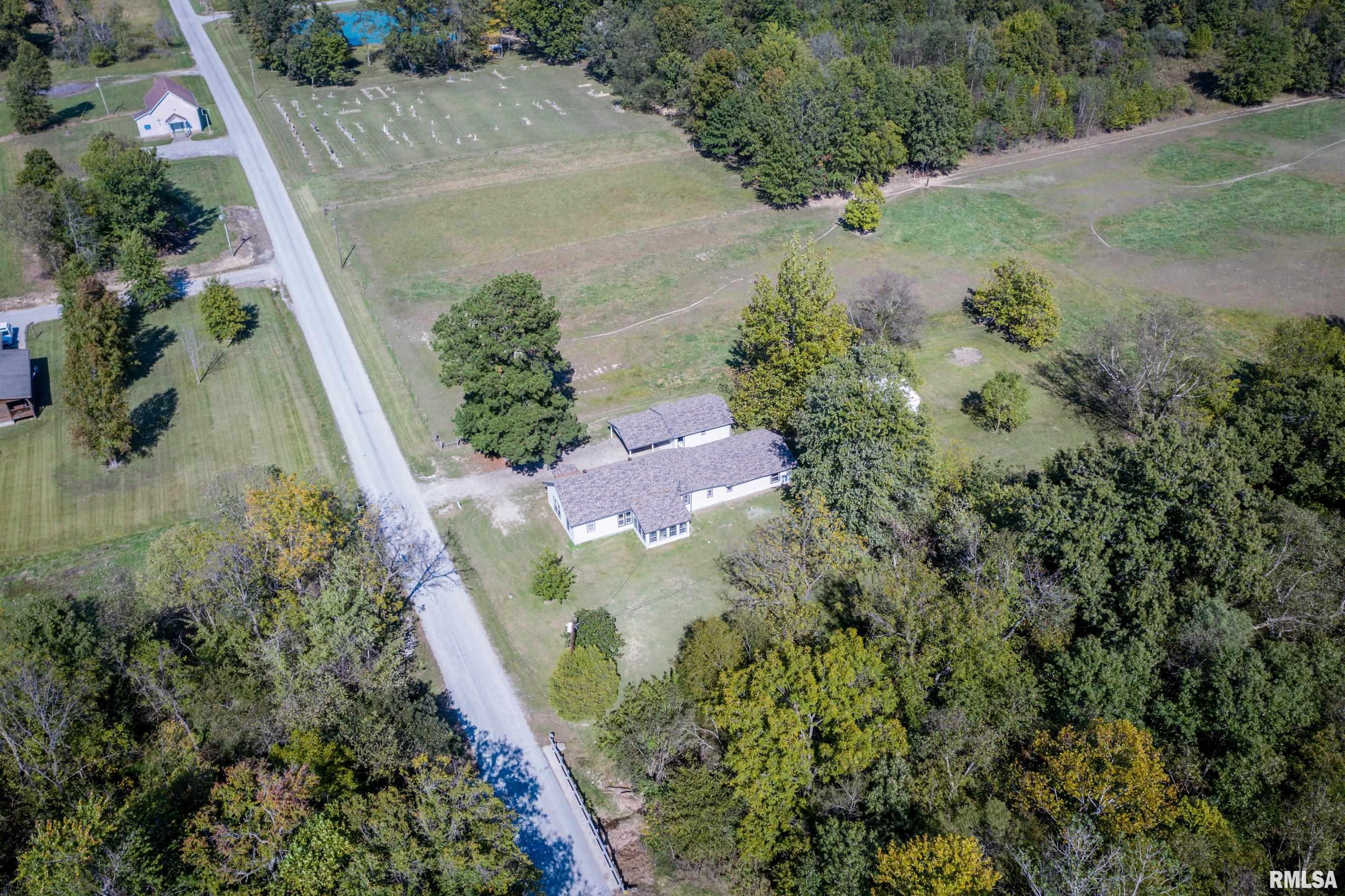 14978 Somers Church Road, Thompsonville, Illinois image 10