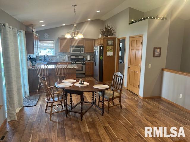 1611 Carson Court, Davenport, Iowa image 18