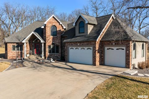 Homes For Sale - 905 Brookline Drive<br/> Eureka, IL 61530