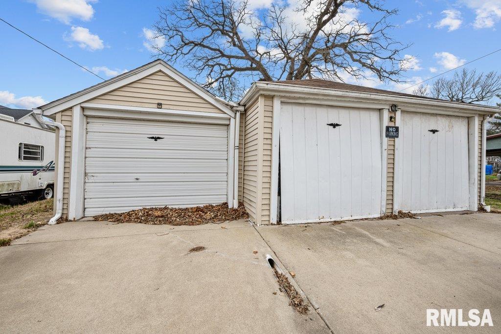 916 E 14th Street, Davenport, Iowa image 22