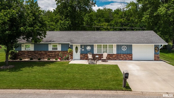1041 ROBERTA DR, MURPHYSBORO, IL 62966 - Image 3ca09c2be29eea910ccb20b22b05e9d1/3201878858