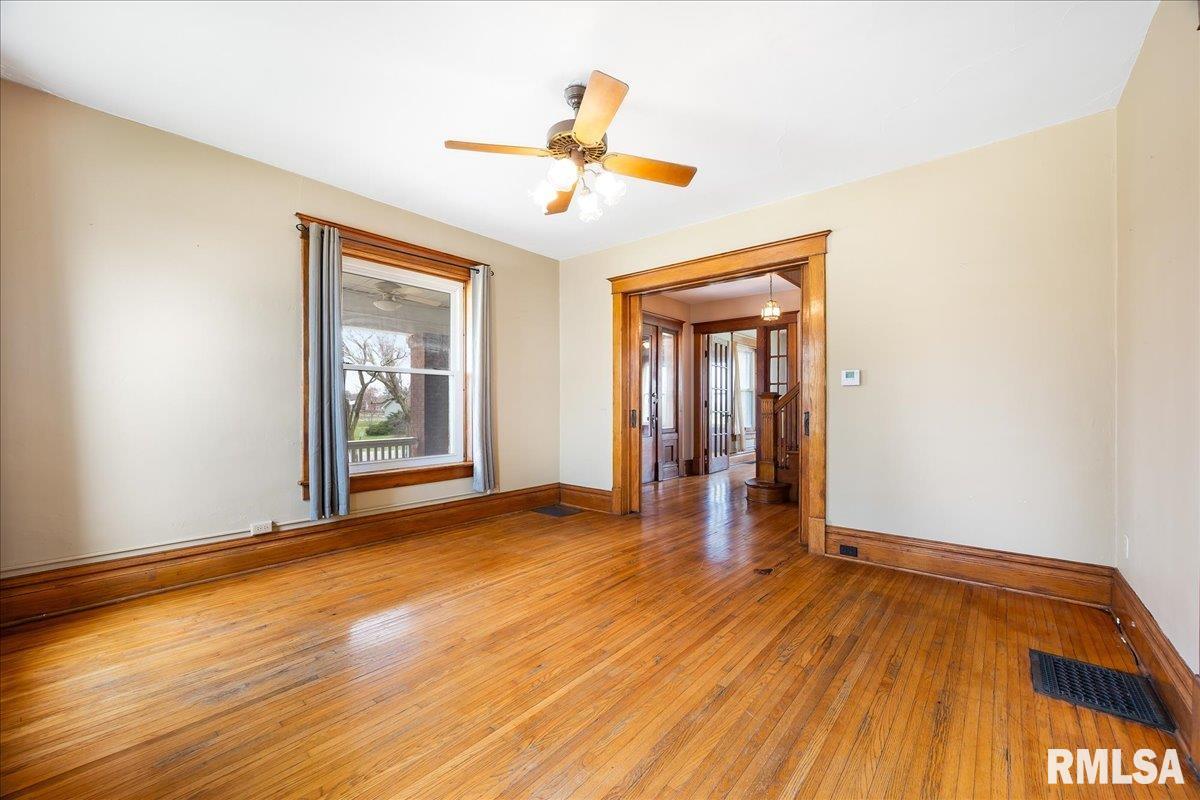 225 E 1st Street, Maquon, Illinois image 9
