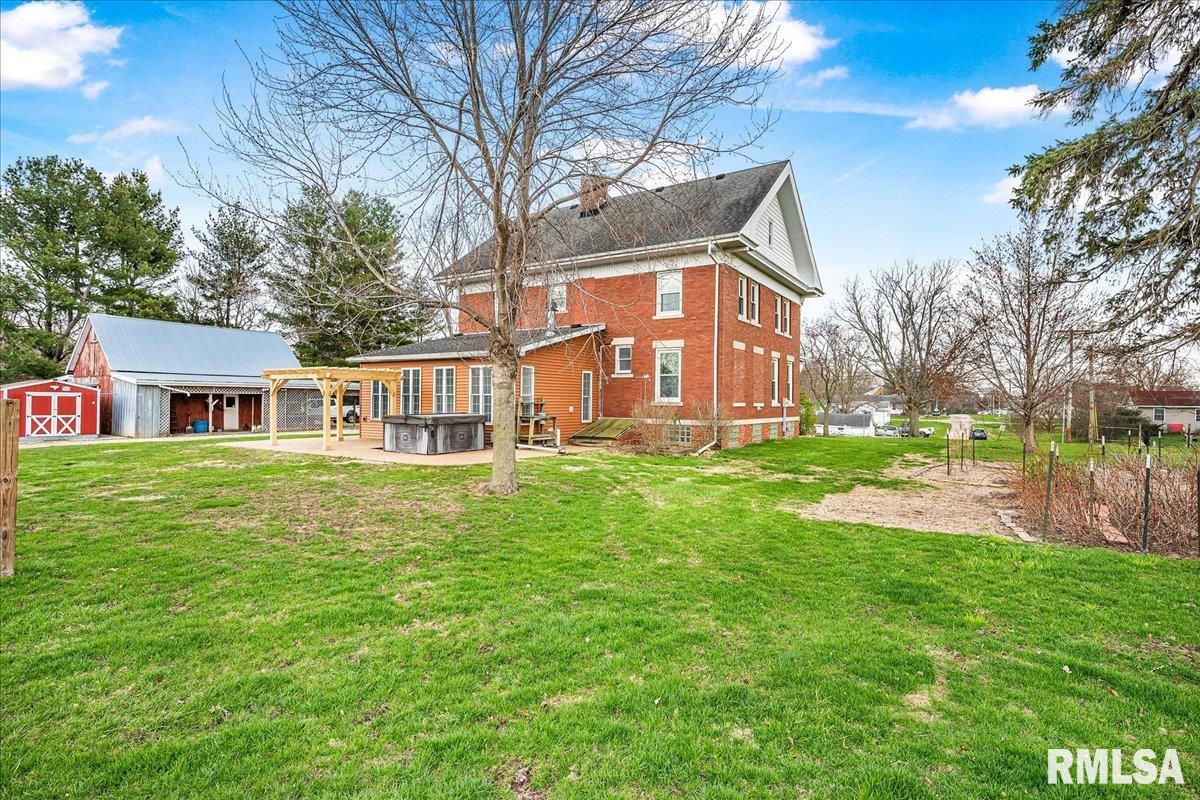 225 E 1st Street, Maquon, Illinois image 41