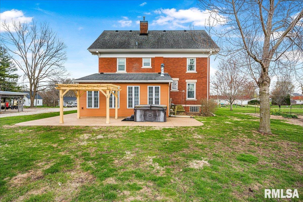 225 E 1st Street, Maquon, Illinois image 40