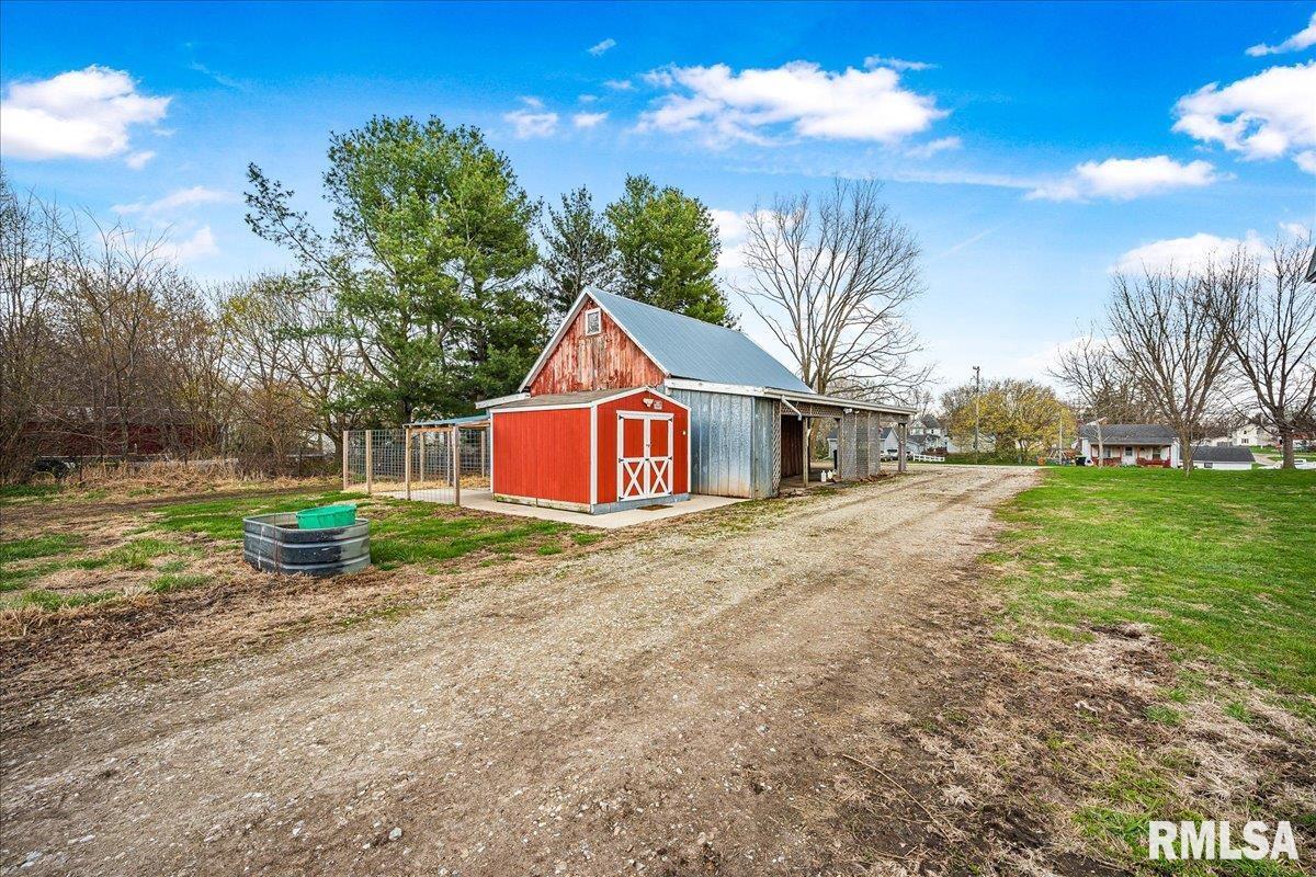 225 E 1st Street, Maquon, Illinois image 45