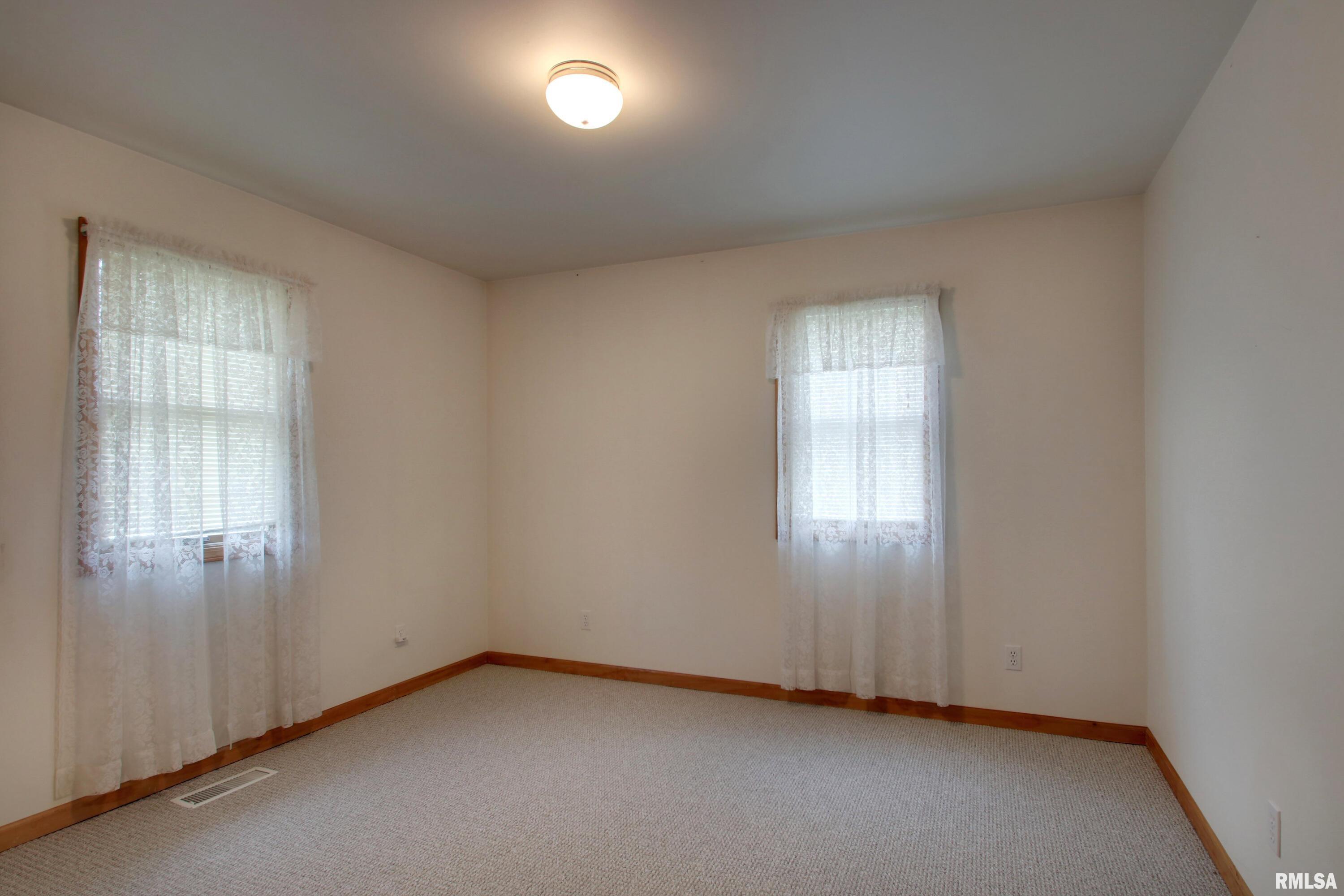 2044 N 1200th Avenue, Liberty, Illinois image 10