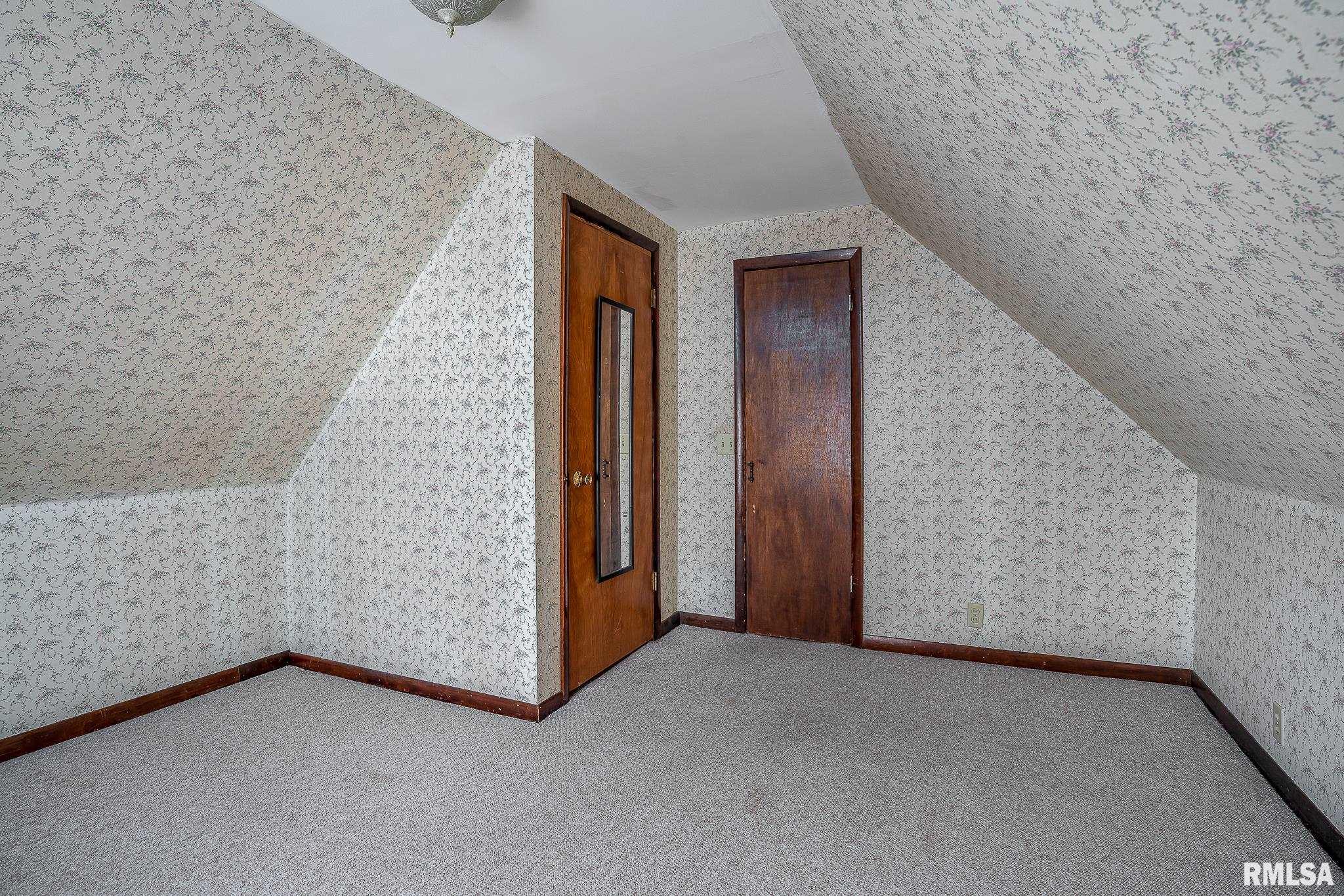 2425 Barker Street, Clinton, Iowa image 16