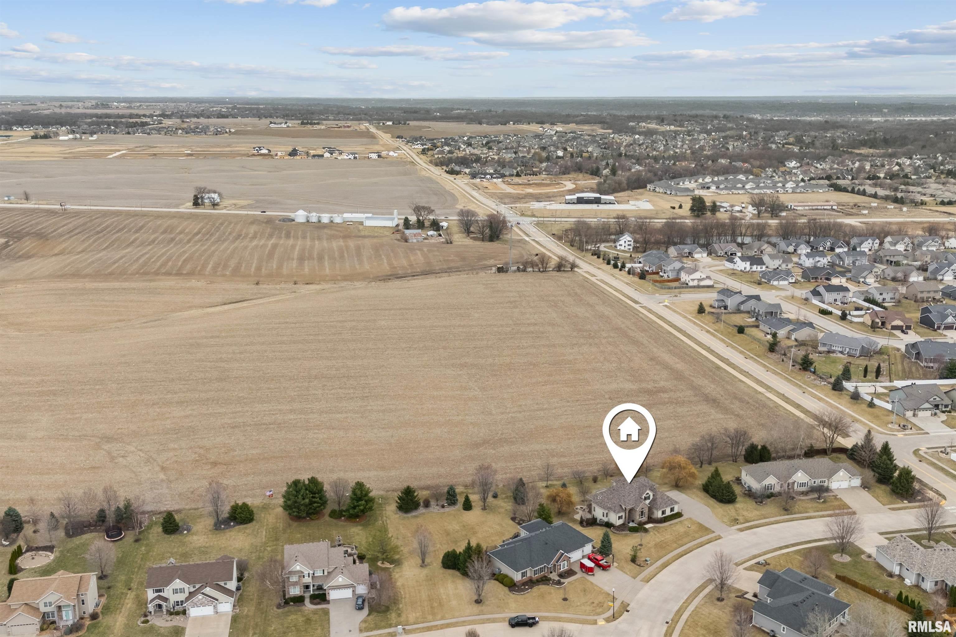 6049 Whispering Hill Drive, Bettendorf, Iowa image 40
