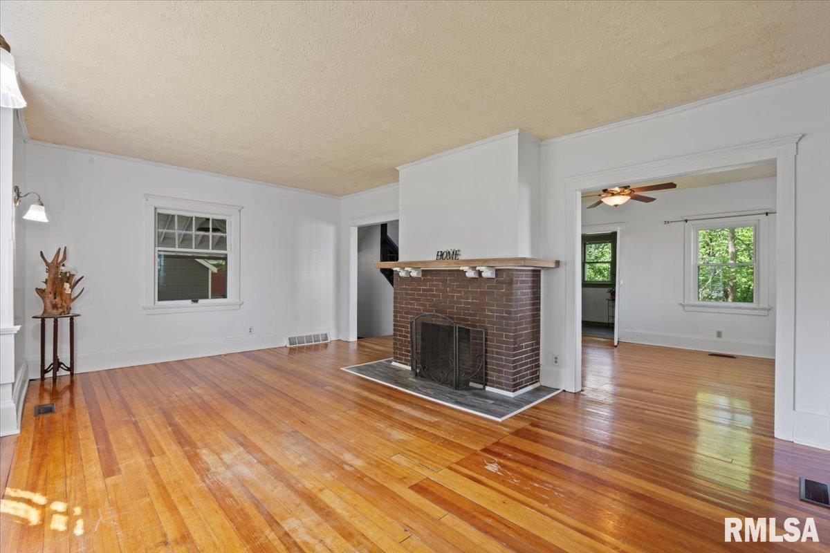 1729 11th Avenue, Moline, Illinois image 8