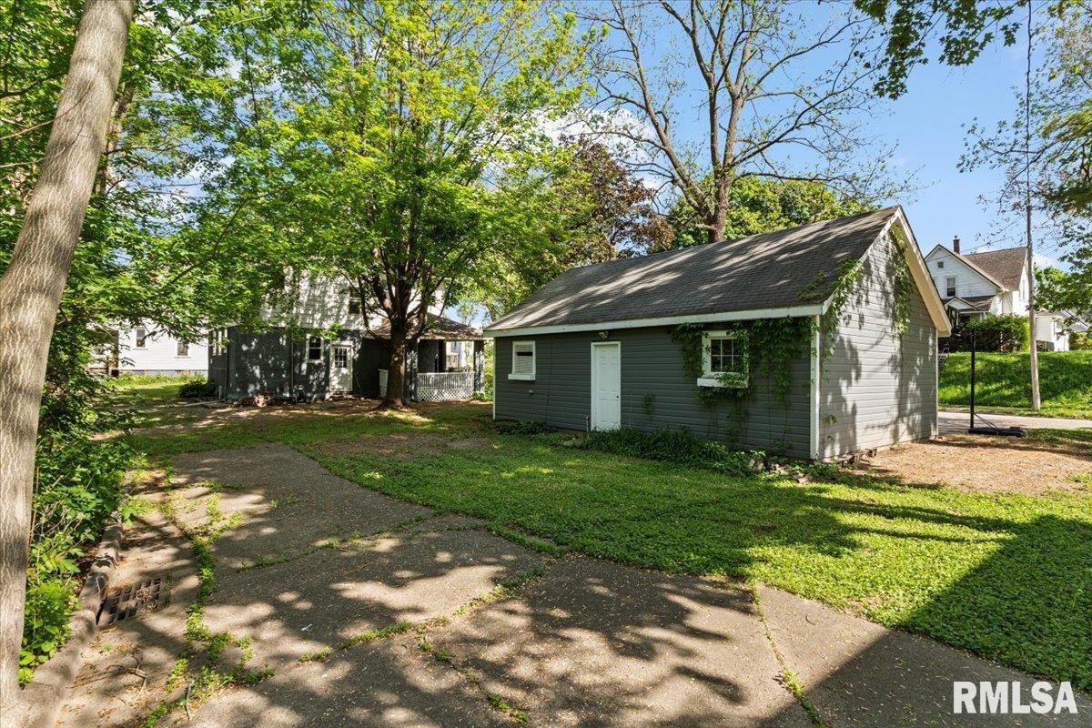 1729 11th Avenue, Moline, Illinois image 47