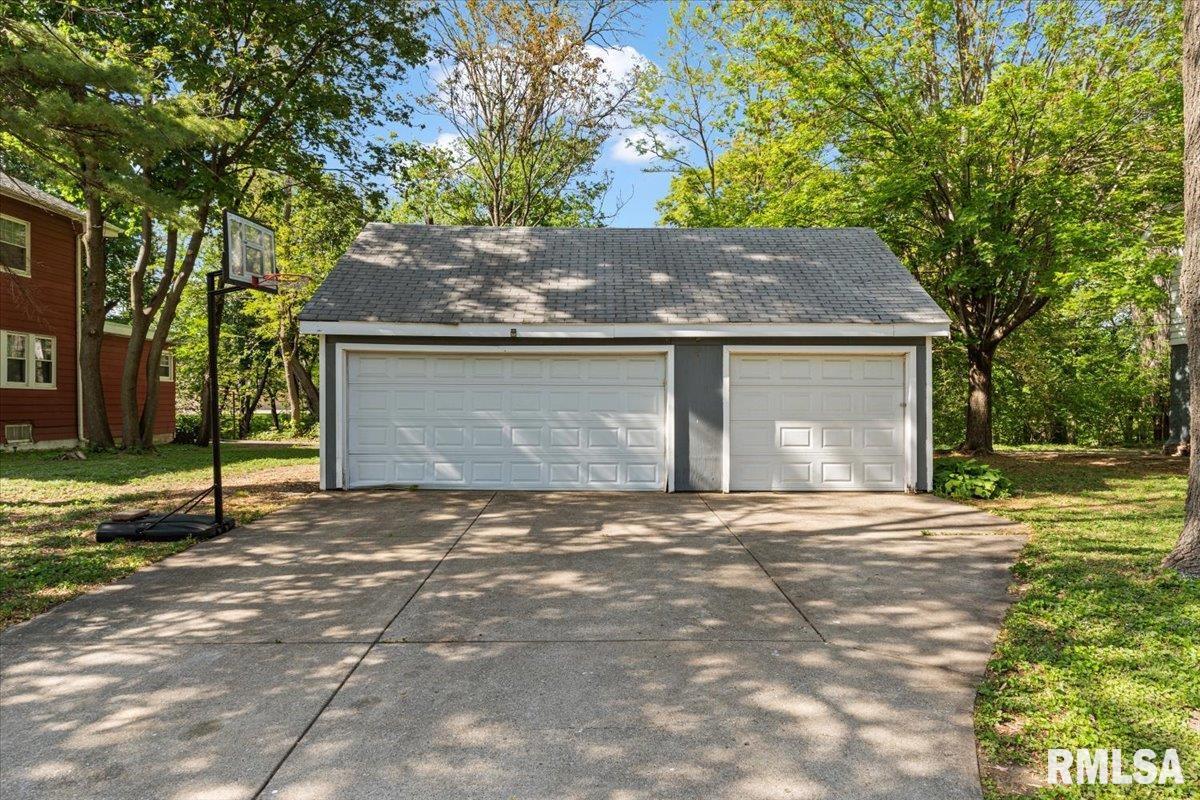 1729 11th Avenue, Moline, Illinois image 44