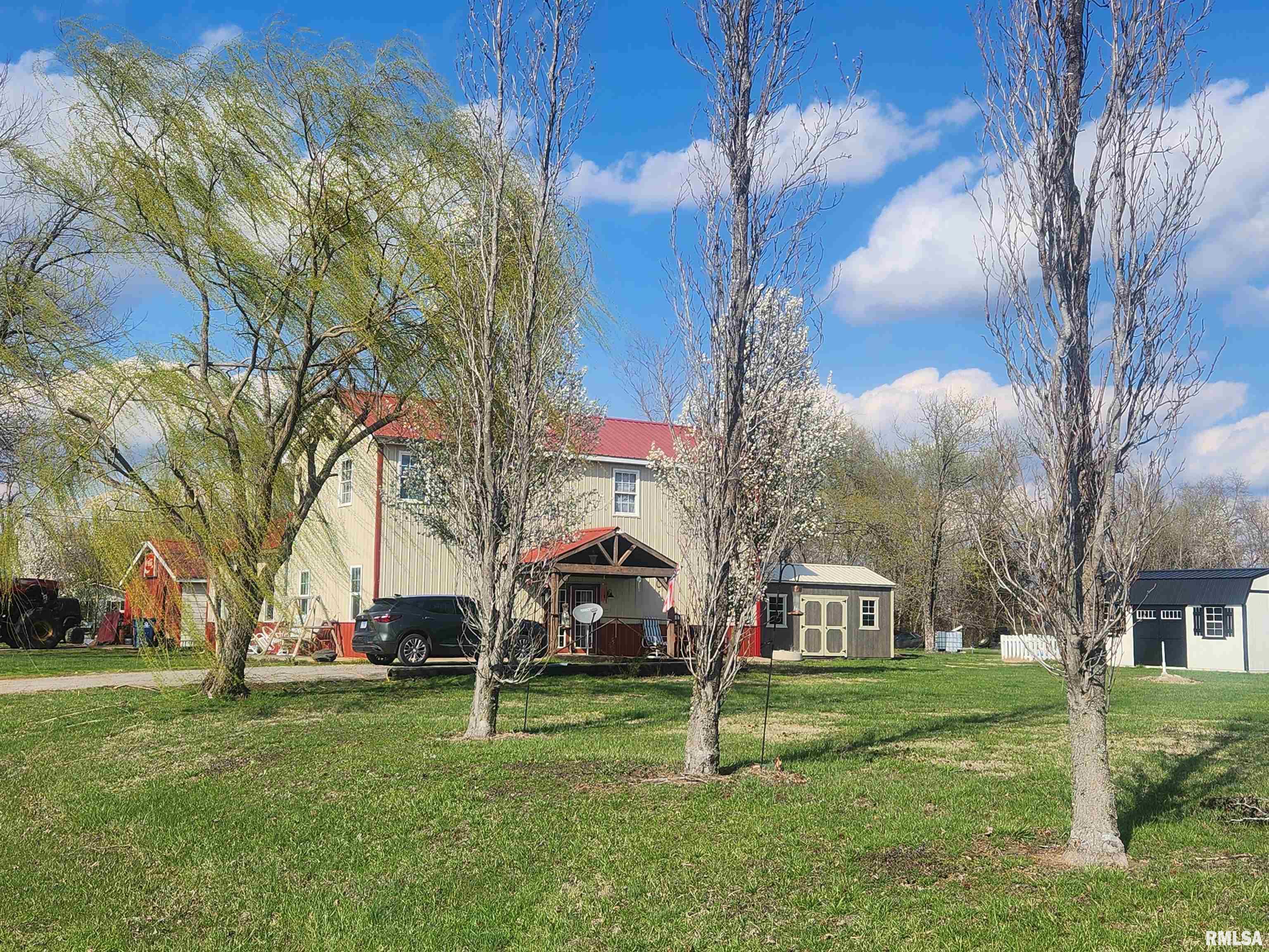 17116 Old Town Drive, Sesser, Illinois image 6