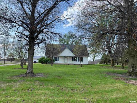 Photo of 1467 Old Route 36 Highway, Winchester, IL 62694 (MLS # CA1042974)