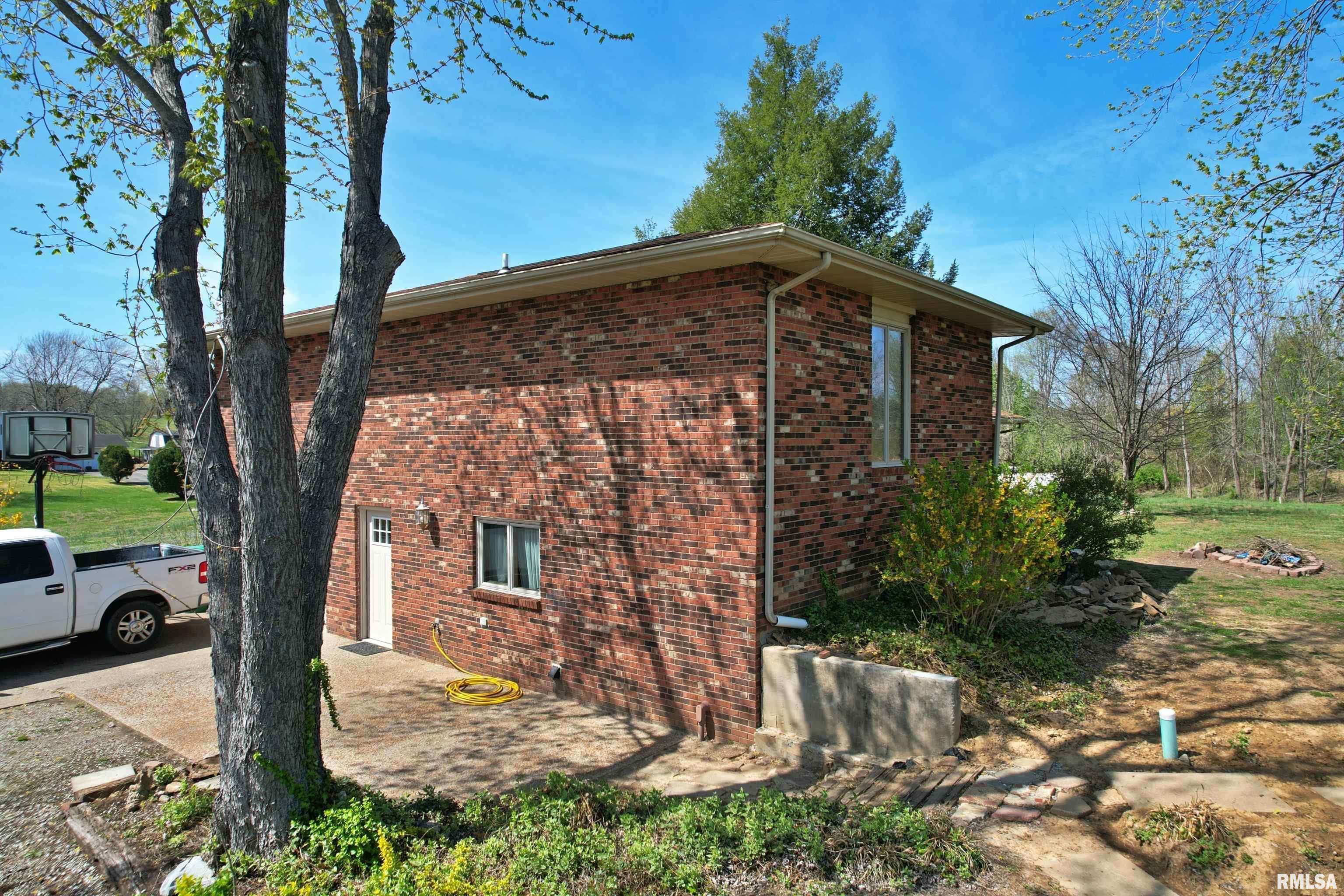 3644 Macedonia Church Road, Metropolis, Illinois image 8