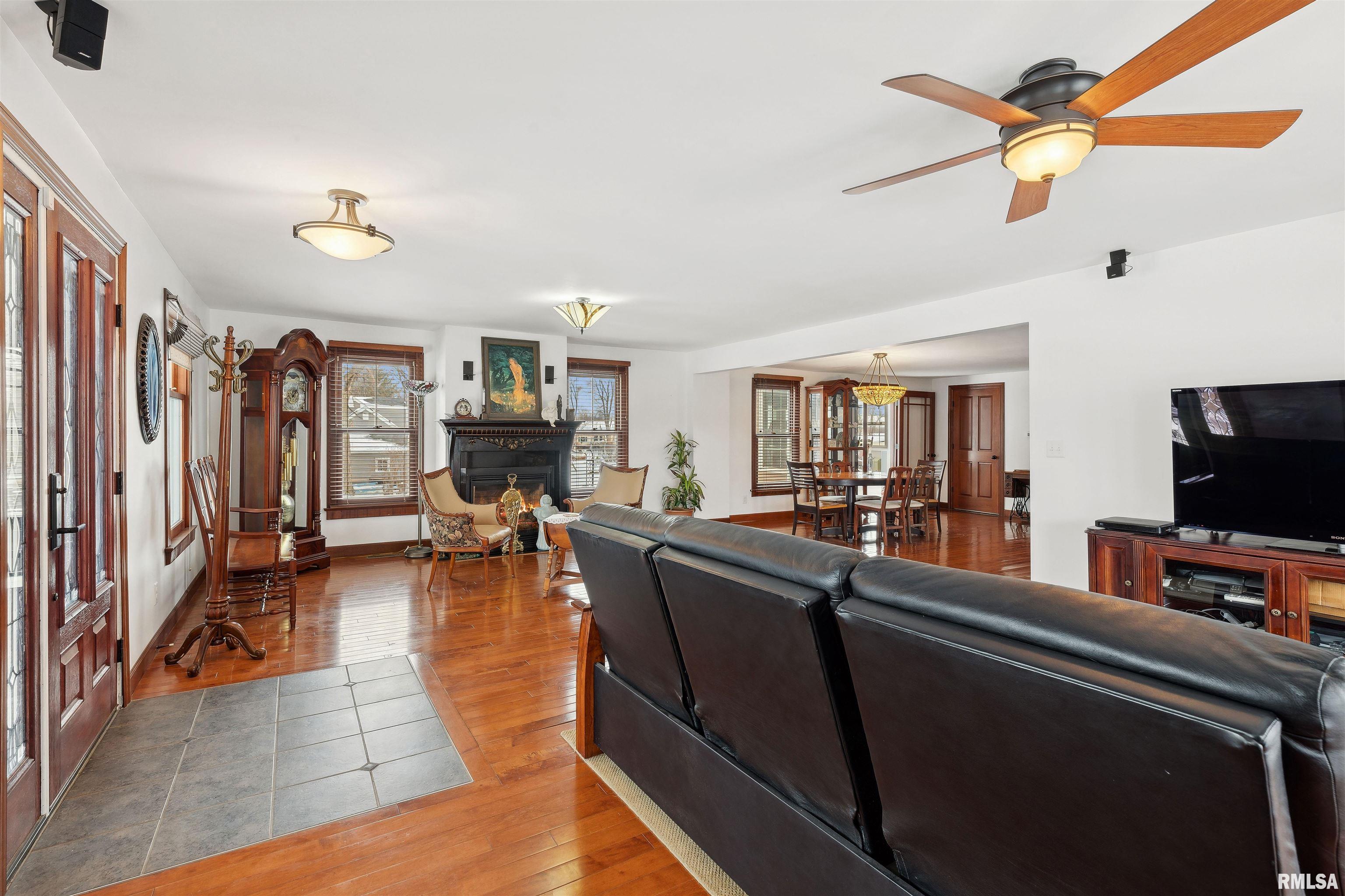 2708 E 46th Street, Davenport, Iowa image 9