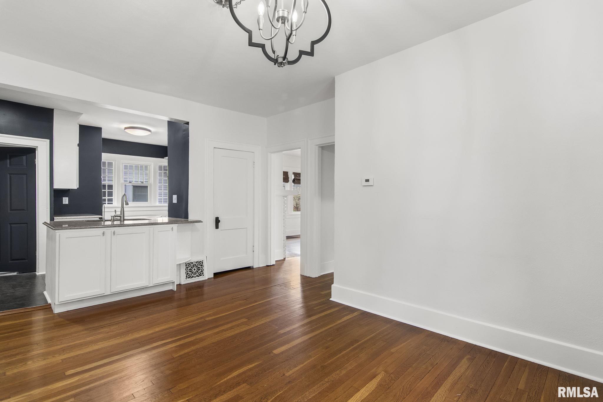 644 W Woodland Avenue, Springfield, Illinois image 12