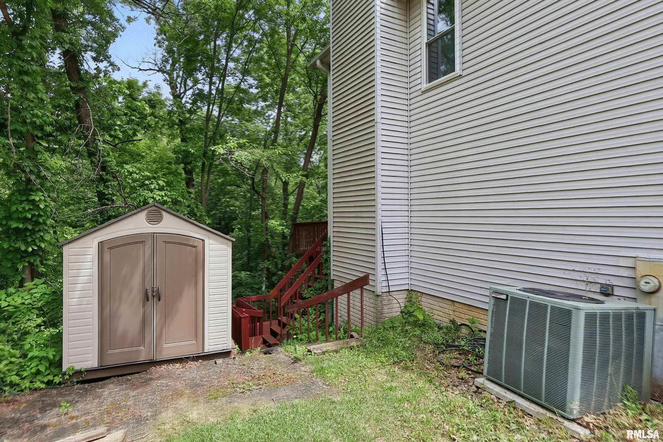1003 E 3rd Street Court, Coal Valley, Illinois image 39