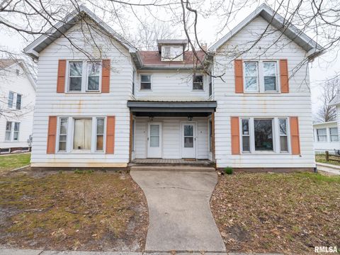 Homes For Sale - 503 W Main Street<br/> Elmwood, IL 61529