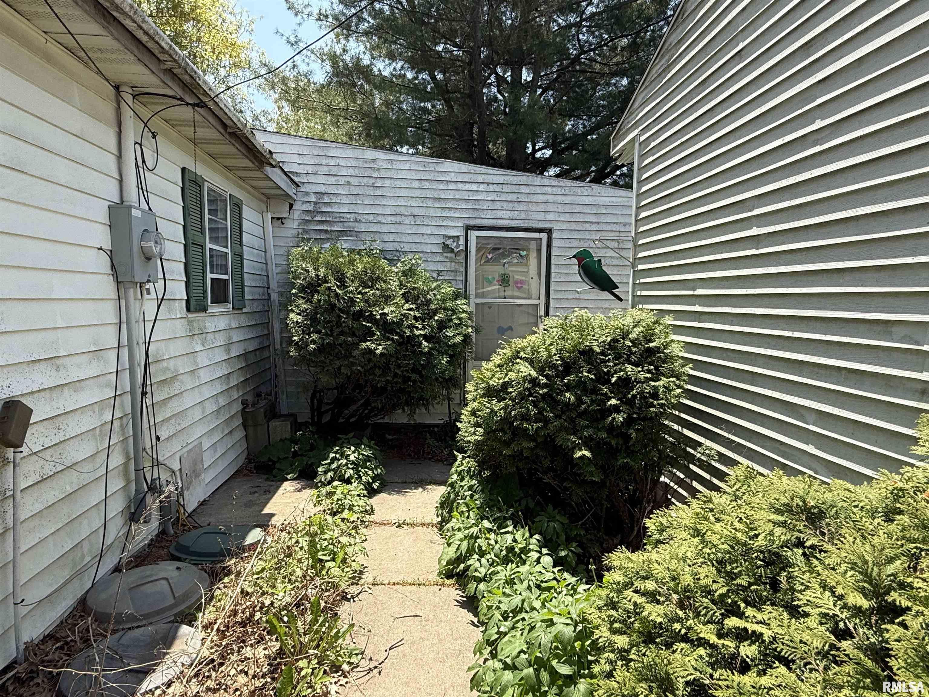 409 & 411 1st Street, Matherville, Illinois image 4