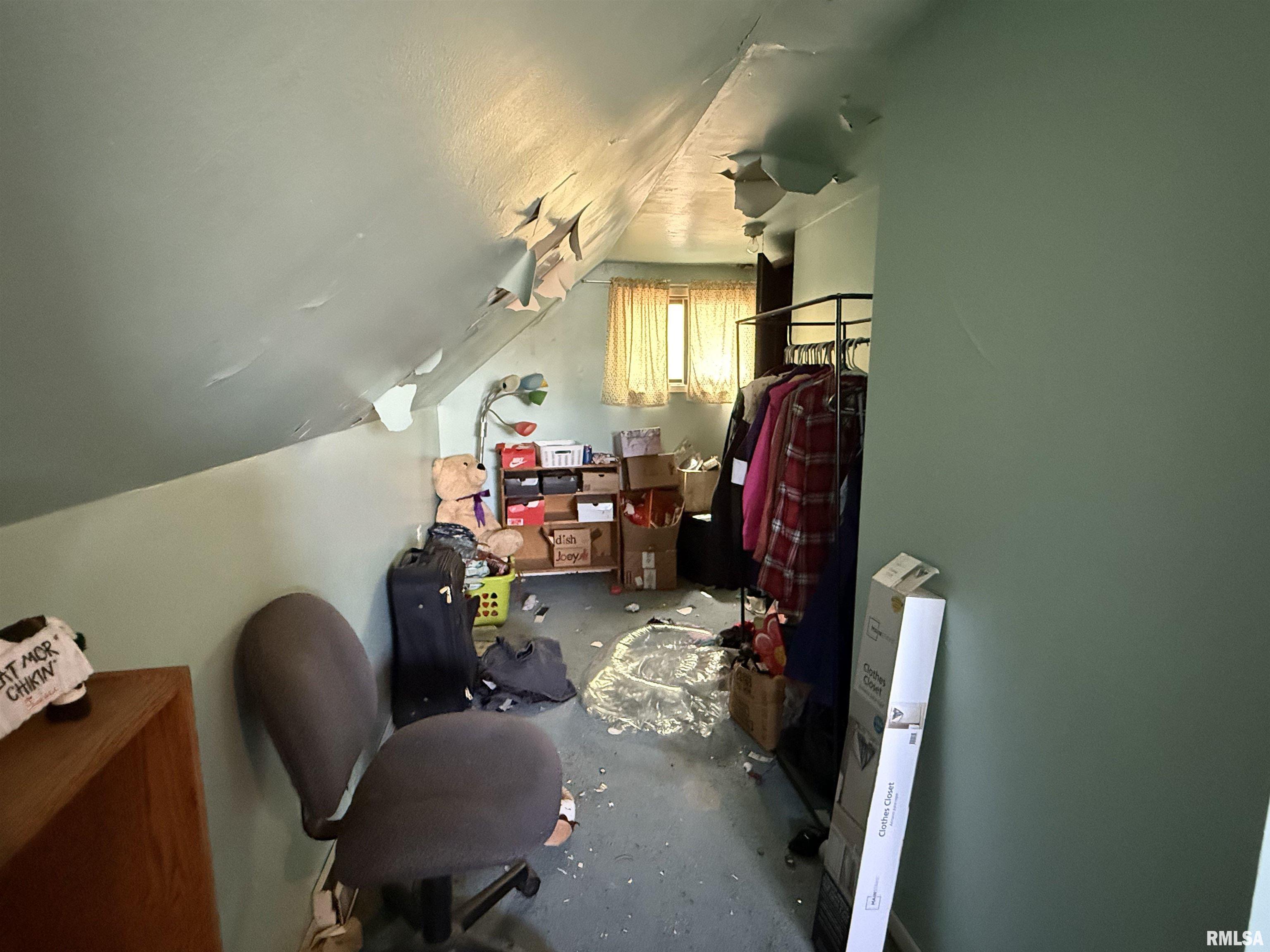 409 & 411 1st Street, Matherville, Illinois image 14