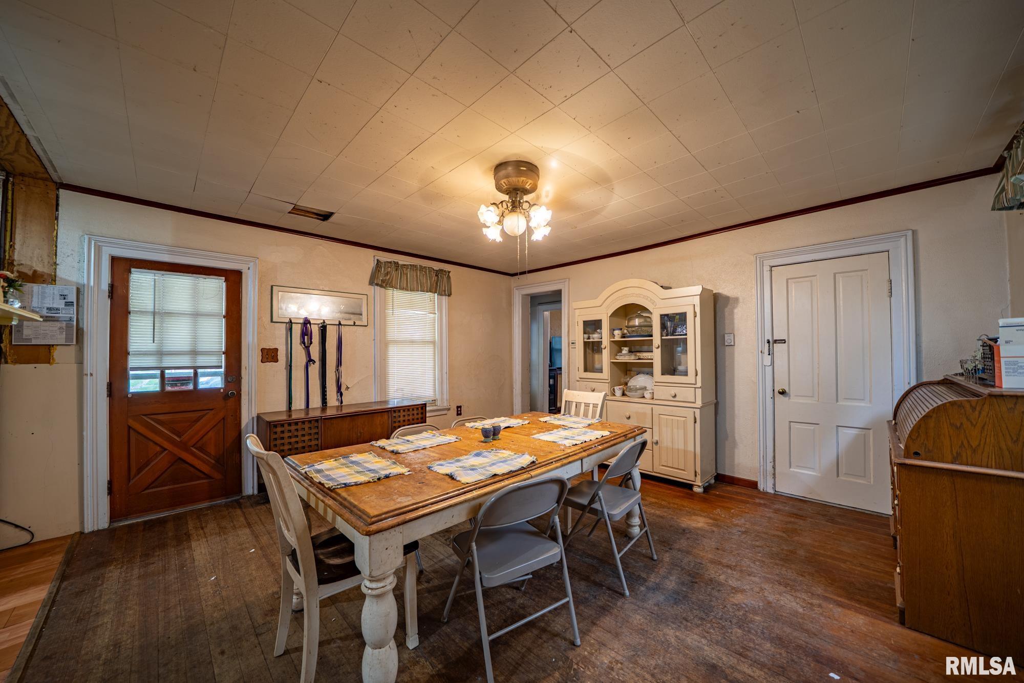 128 W Spruce Street, Canton, Illinois image 14