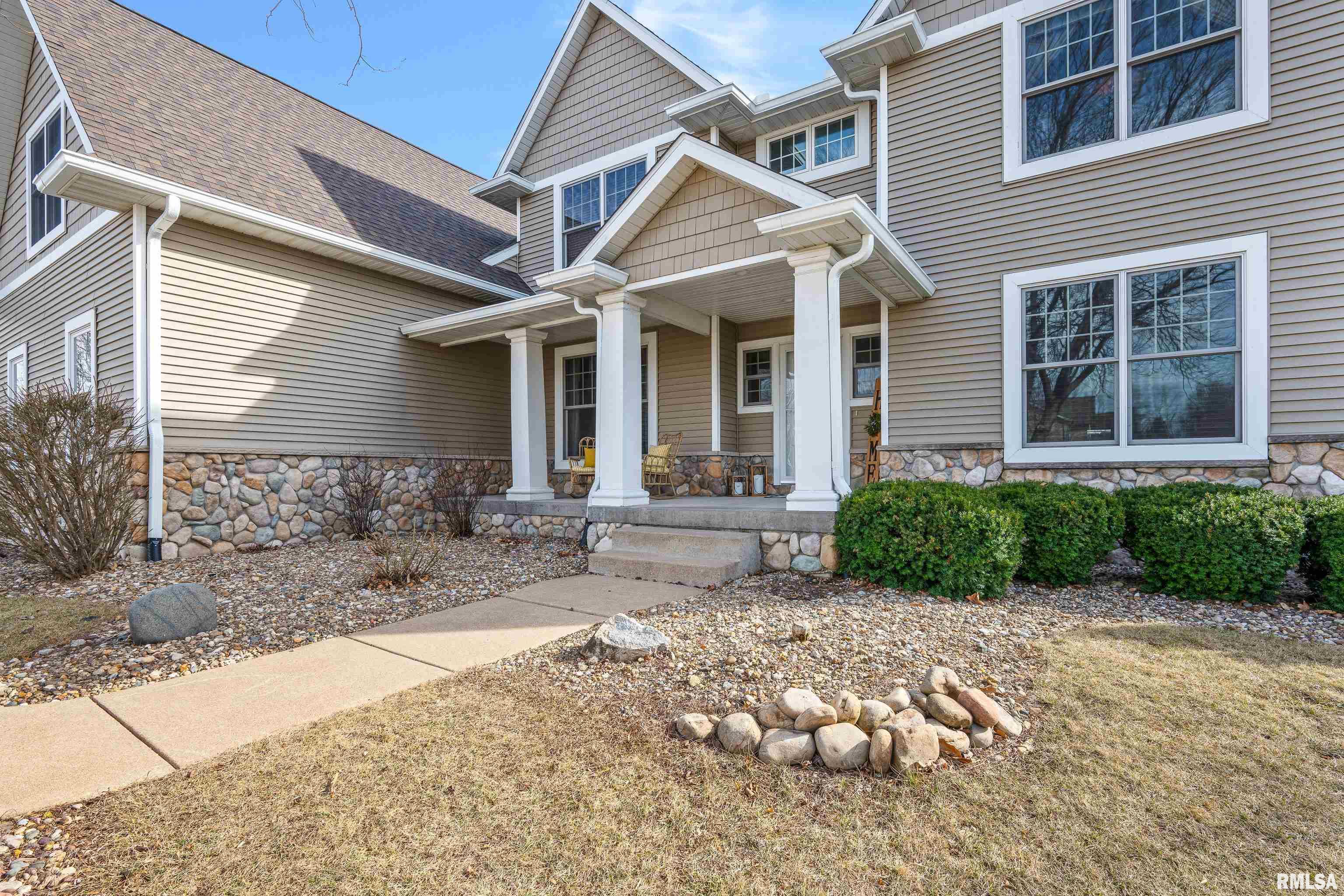 5255 Kristi Lane, Bettendorf, Iowa image 3