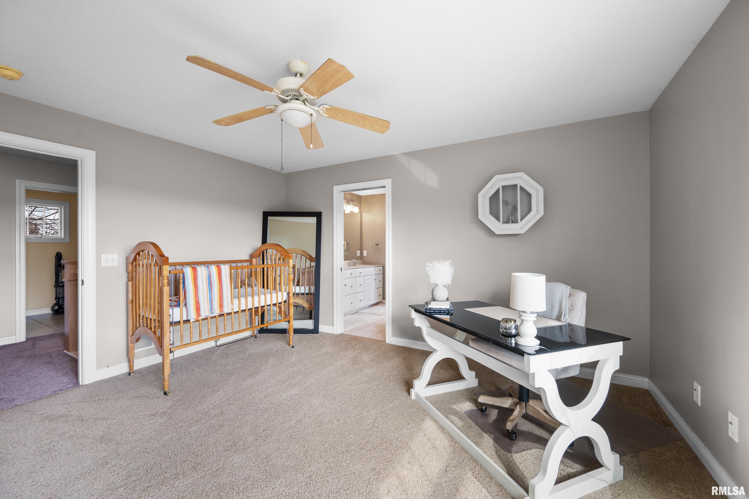 5255 Kristi Lane, Bettendorf, Iowa image 38