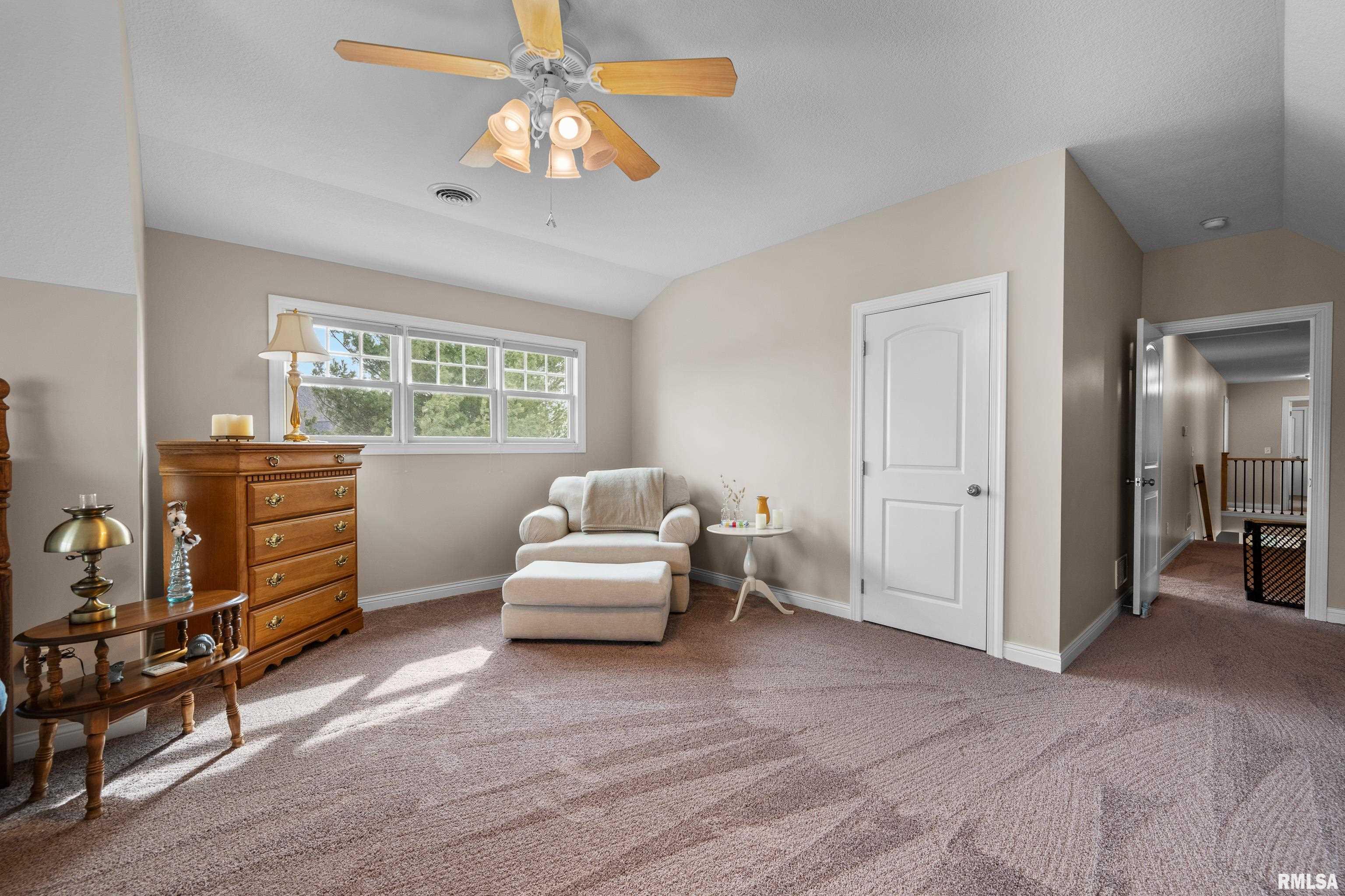 5255 Kristi Lane, Bettendorf, Iowa image 30