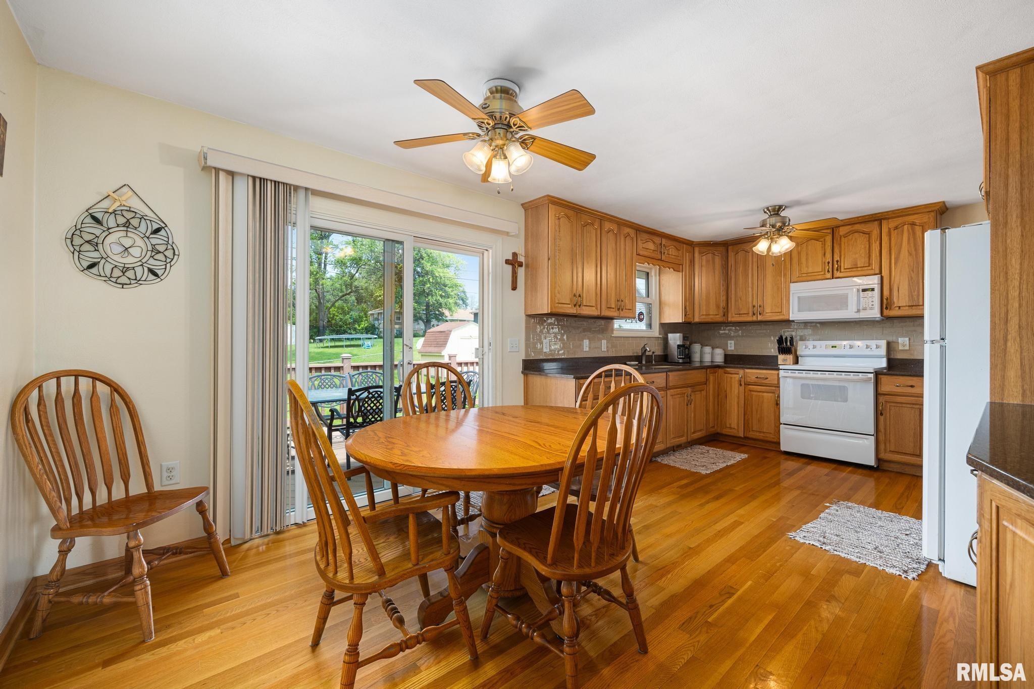 2731 W Pine Hill Lane, Peoria, Illinois image 8