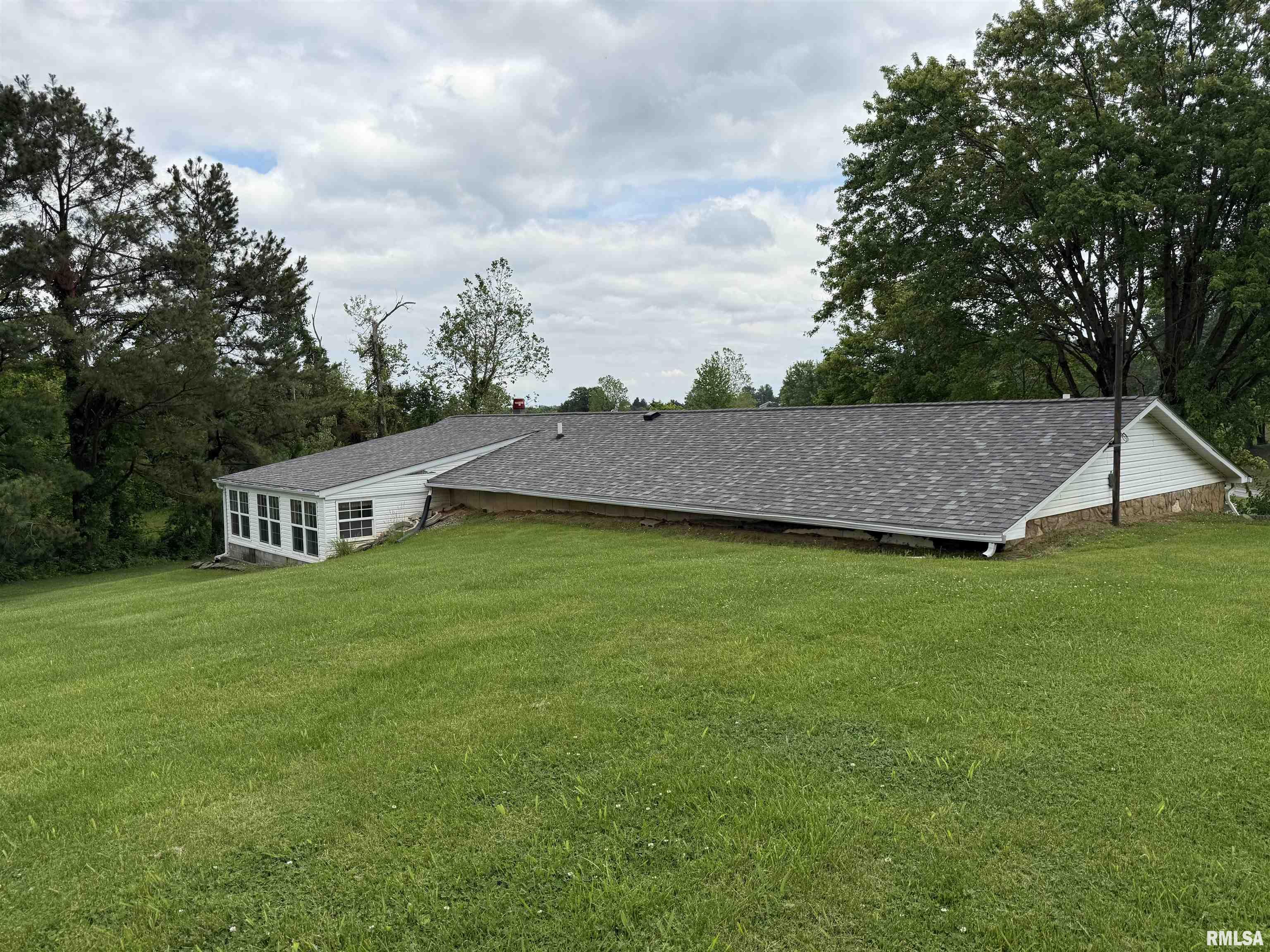 15 Dunn Lane, Goreville, Illinois image 12