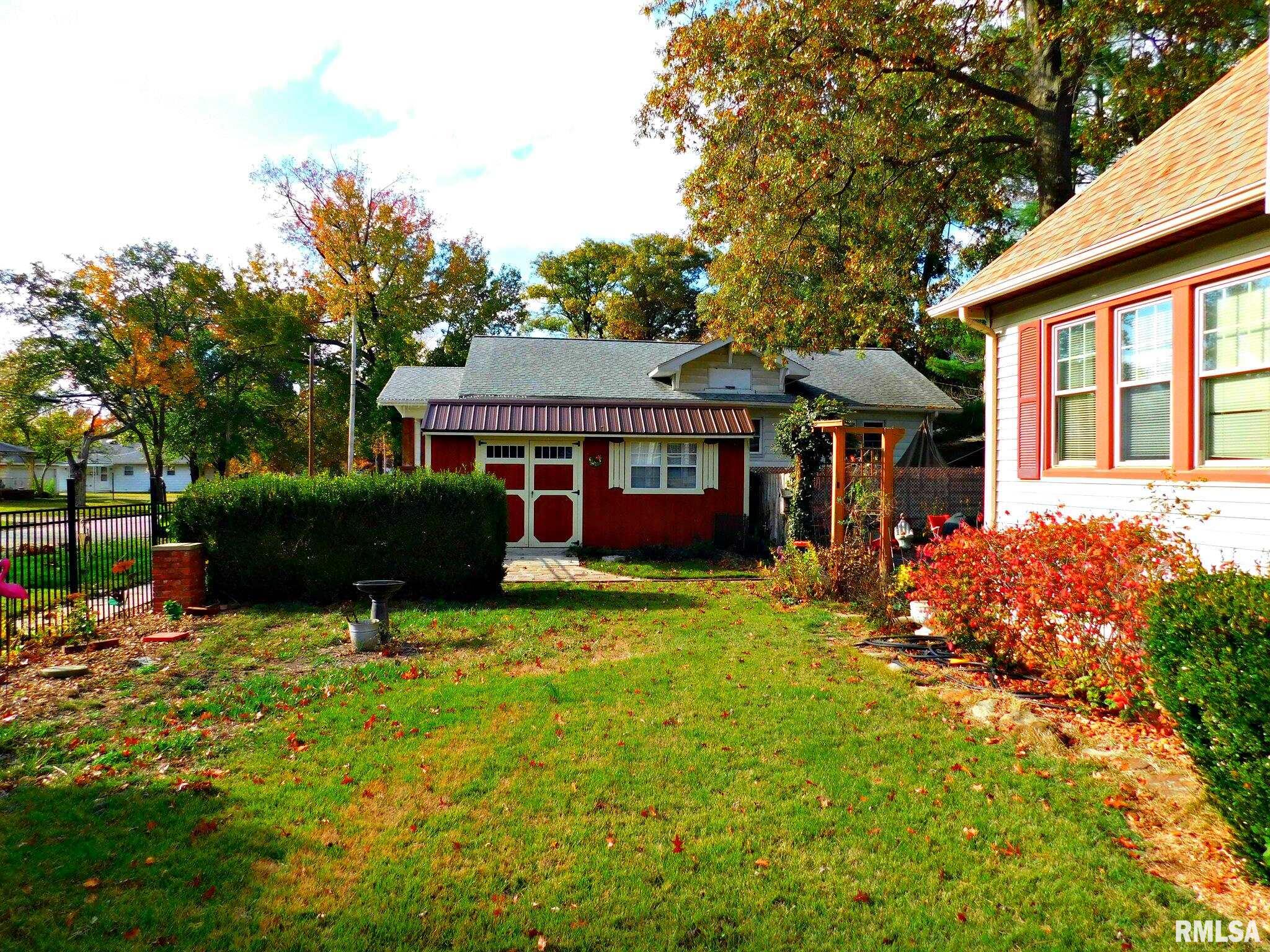 538 S Sycamore Street, Centralia, Illinois image 3