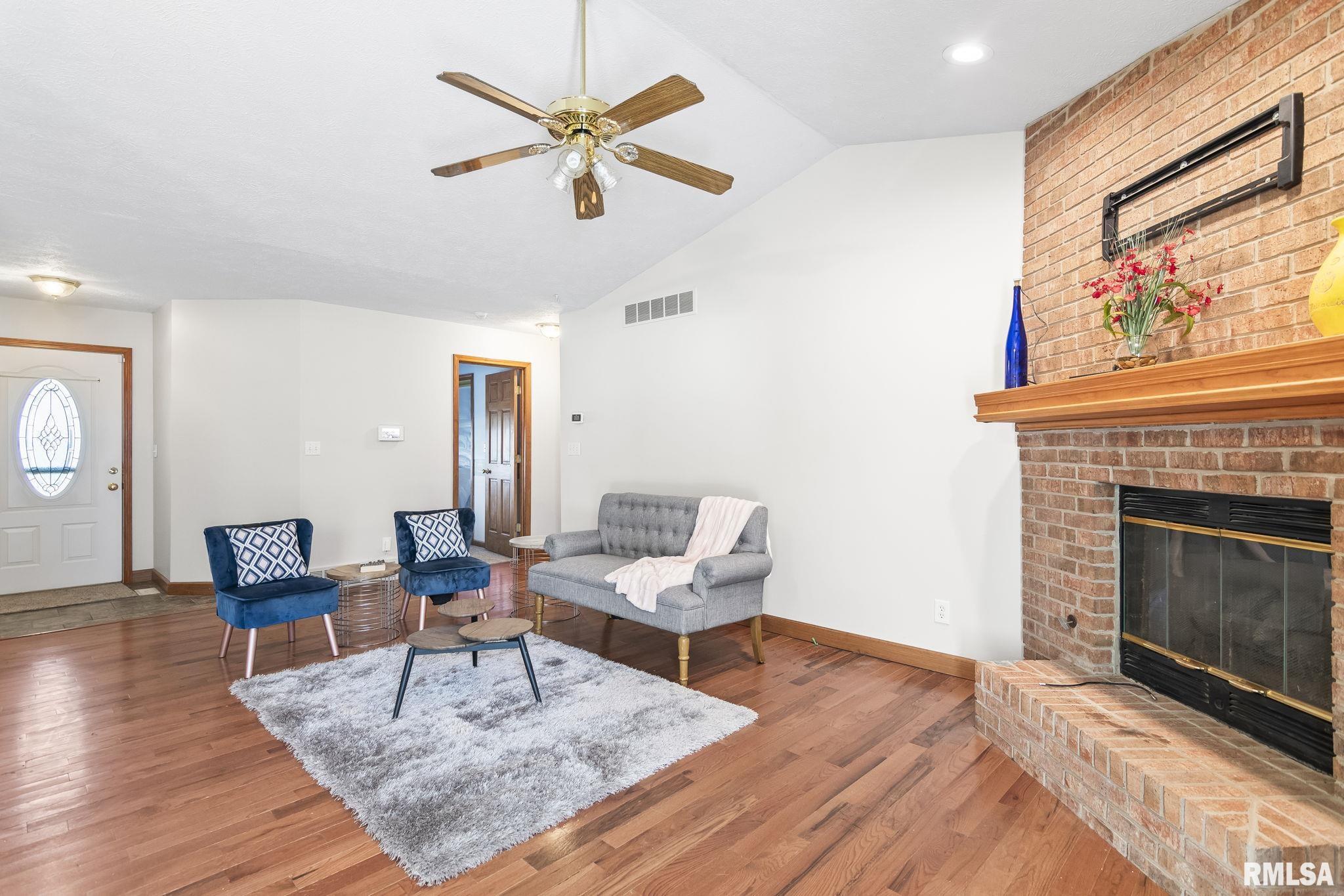 228 Brookside Glen Drive, Sherman, Illinois image 5