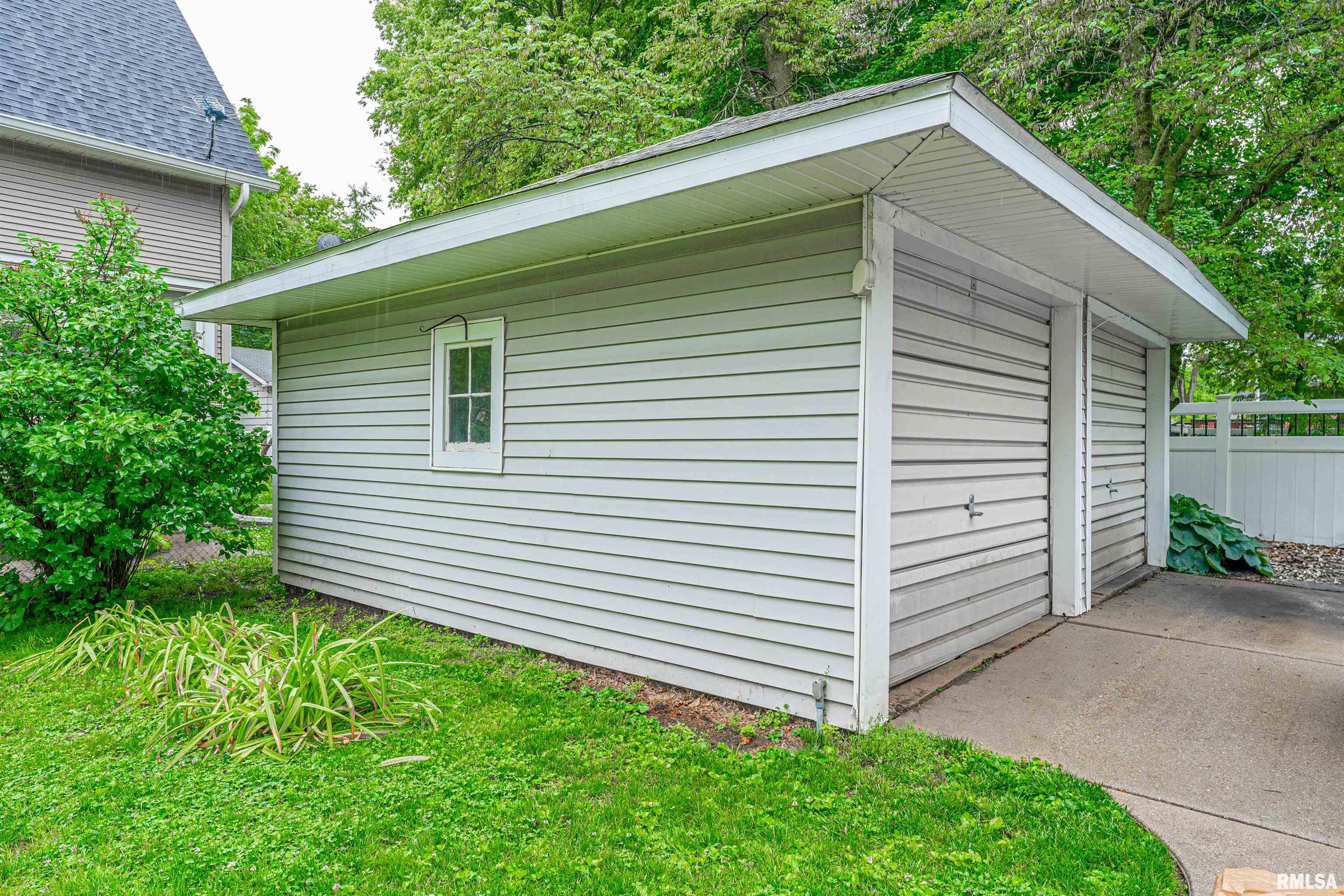 226 Delavan Street, Lincoln, Illinois image 41