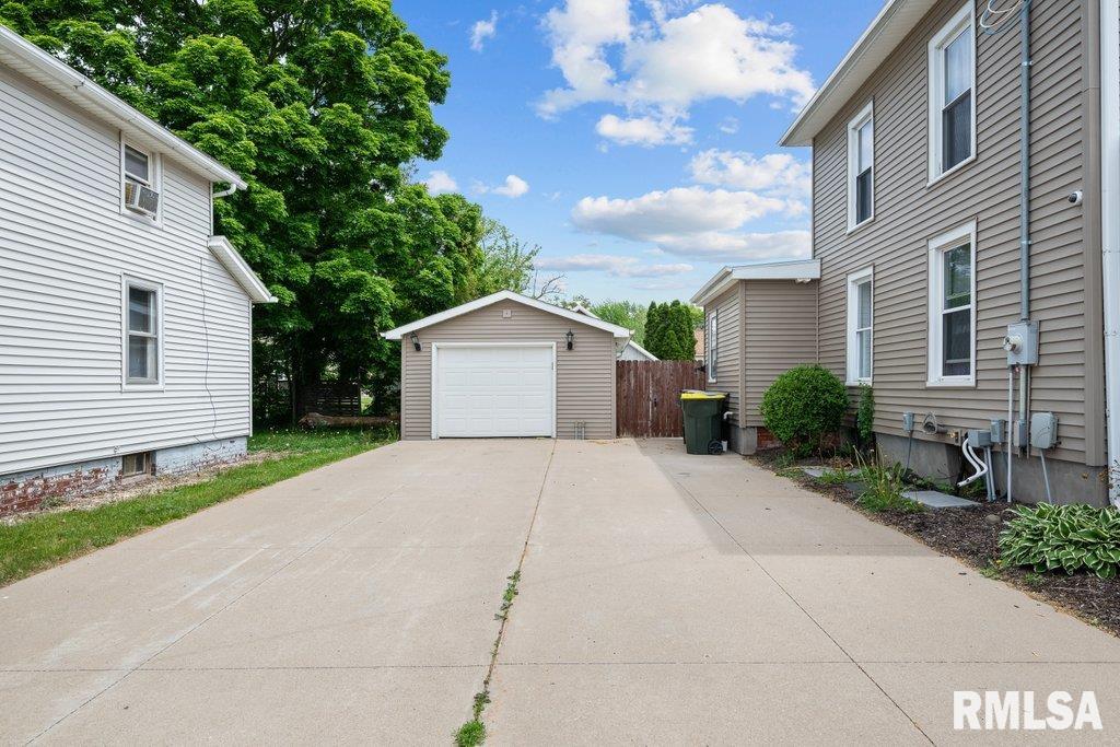 128 S Oakwood Avenue, Geneseo, Illinois image 3
