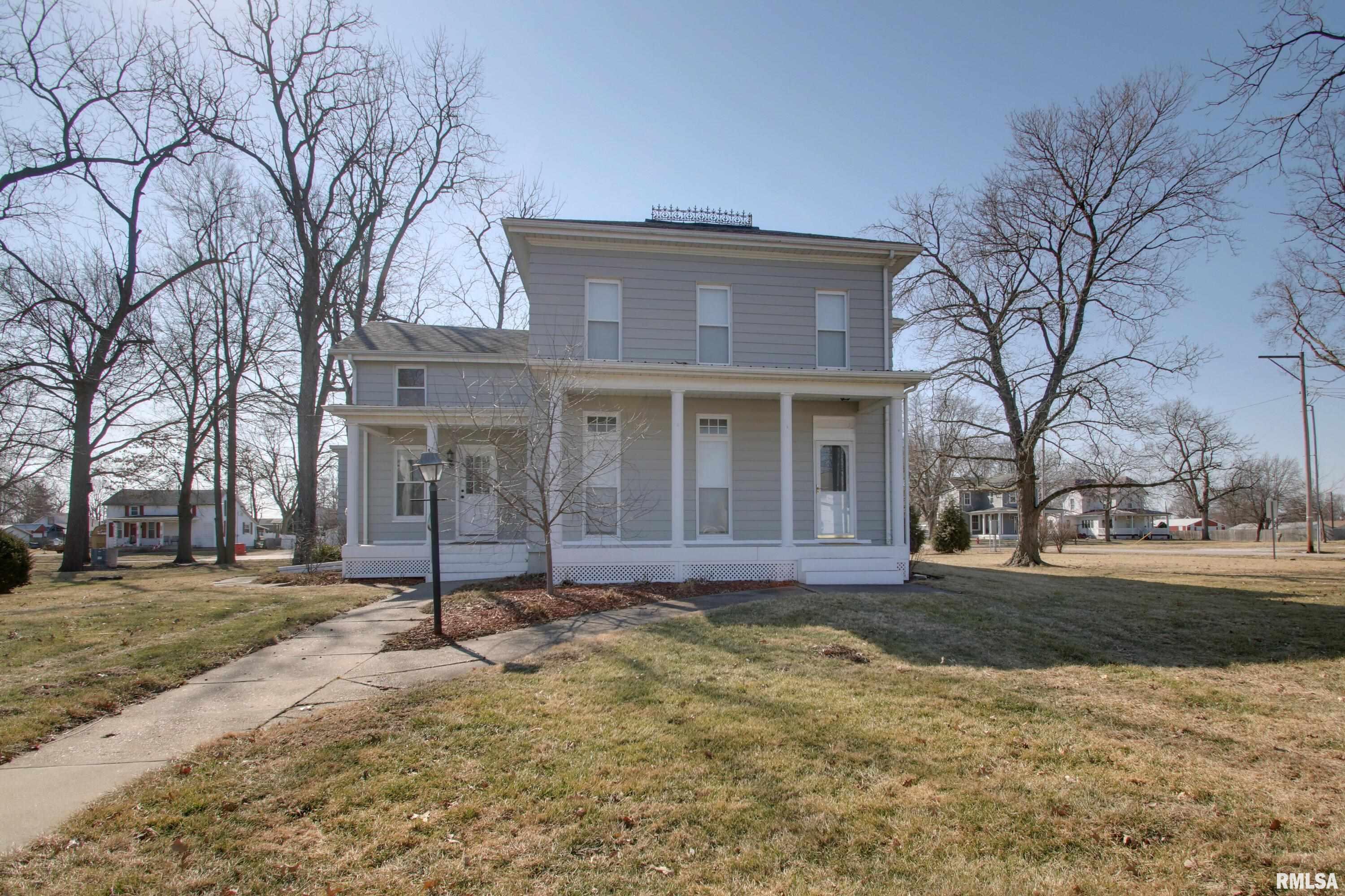 208 E South Street, Mendon, Illinois image 1