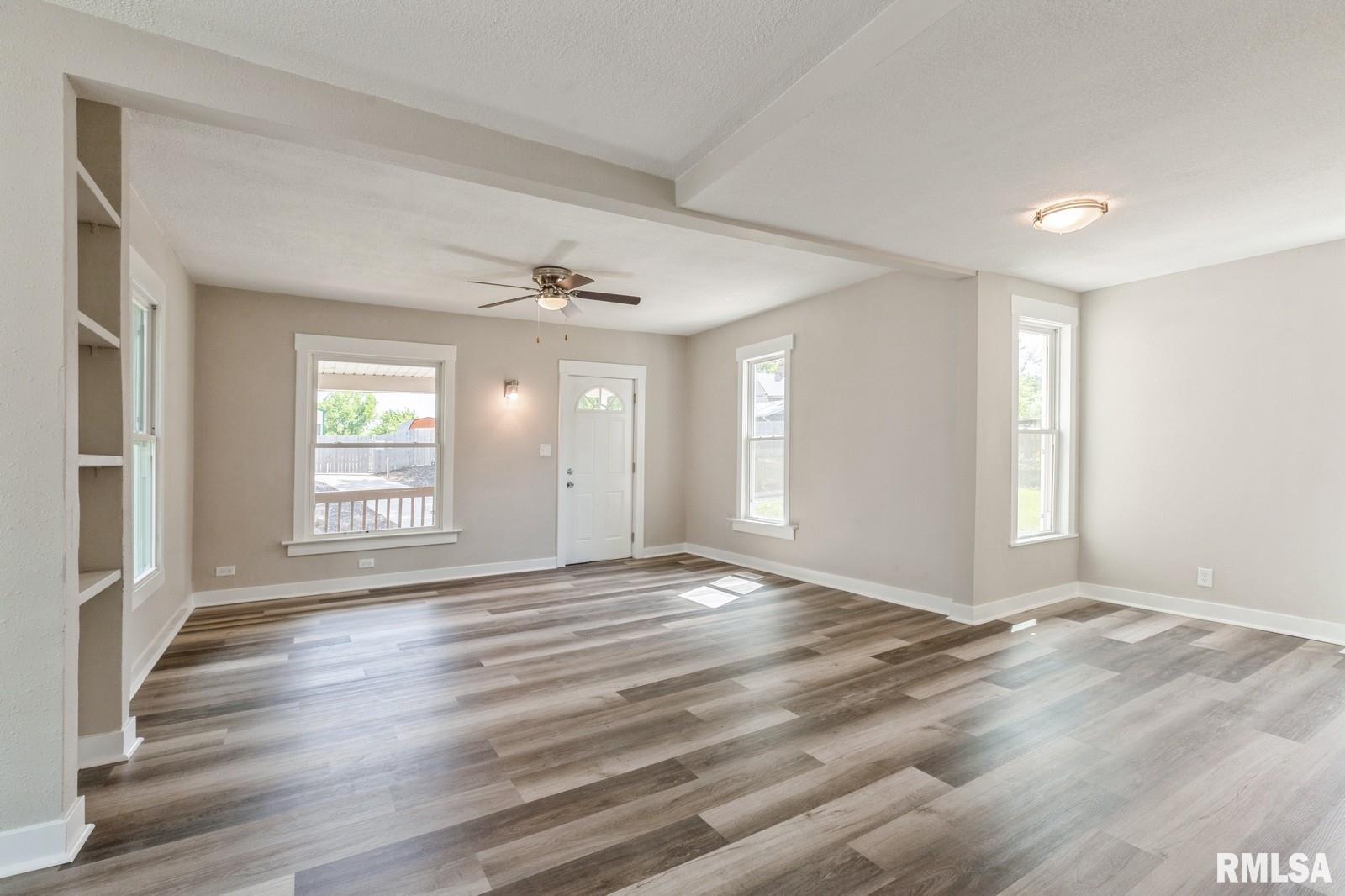 2320 E High Street, Davenport, Iowa image 3
